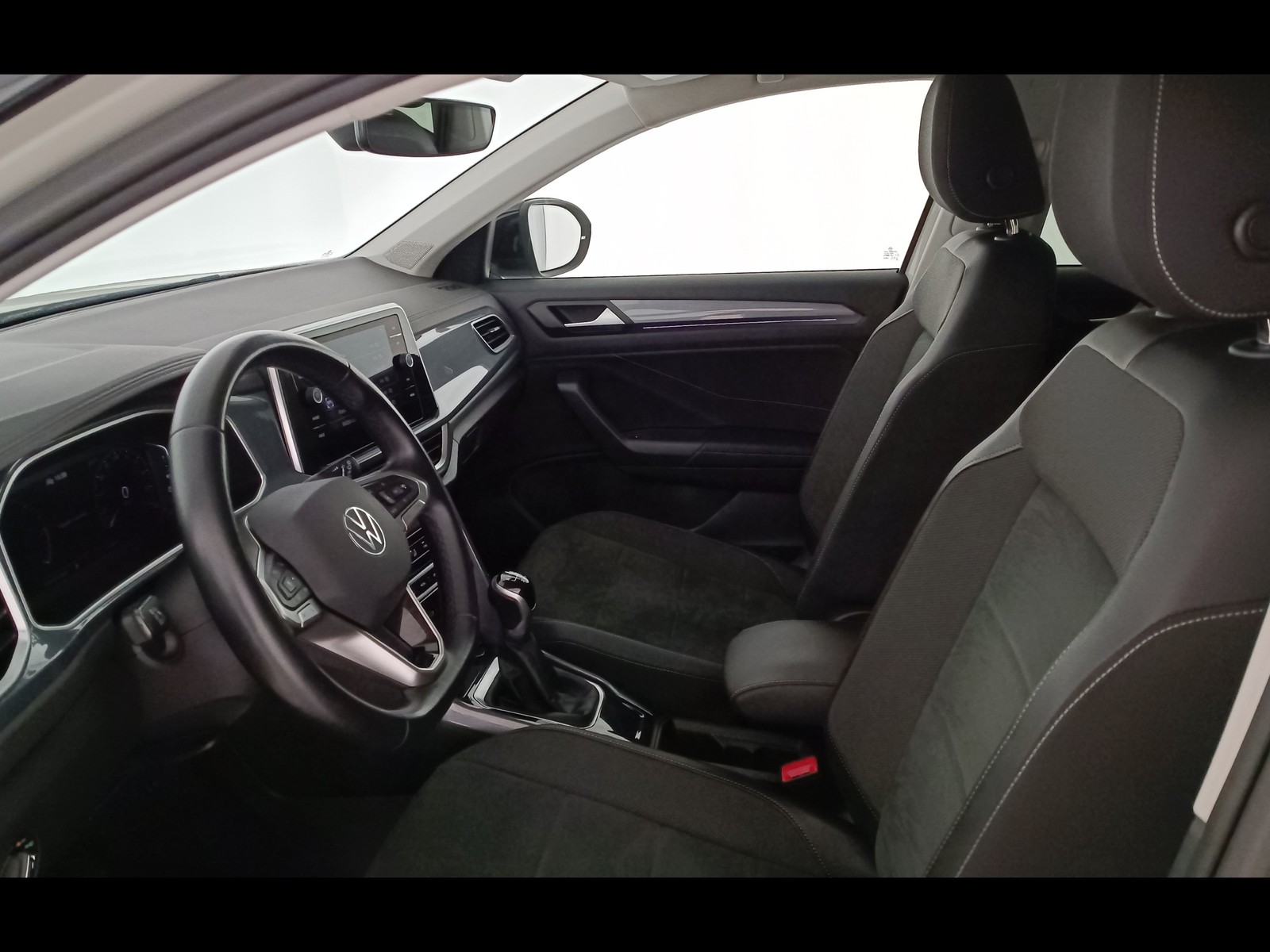 32 - Volkswagen T-Roc 2.0 tdi scr 115cv style