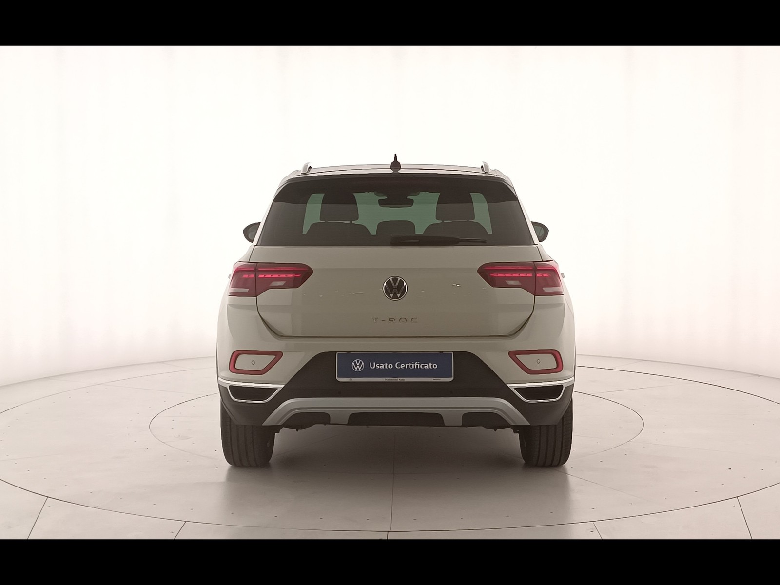 5 - Volkswagen T-Roc 2.0 tdi scr 115cv style