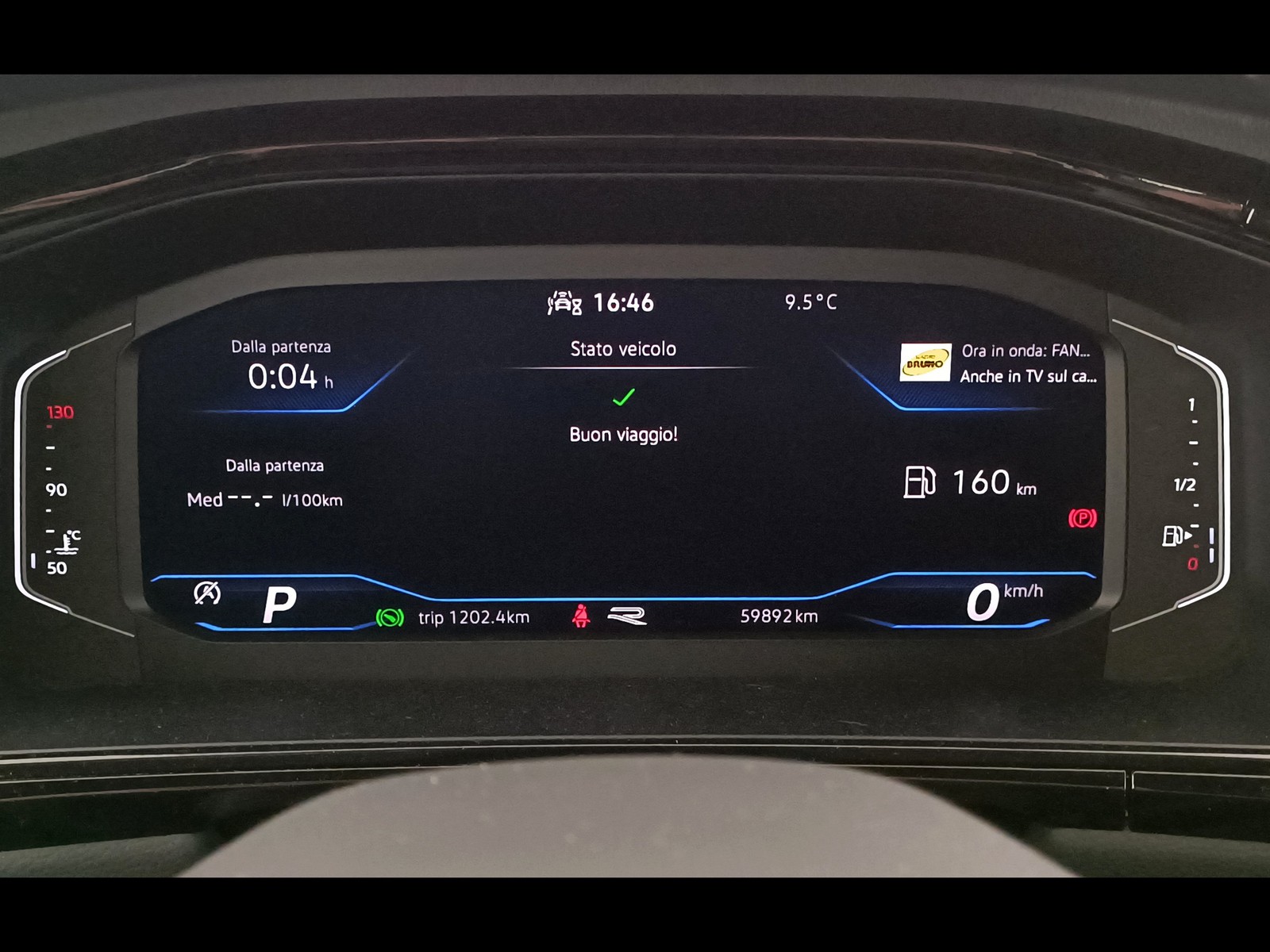 18 - Volkswagen T-Roc 2.0 tdi scr 150cv r line dsg