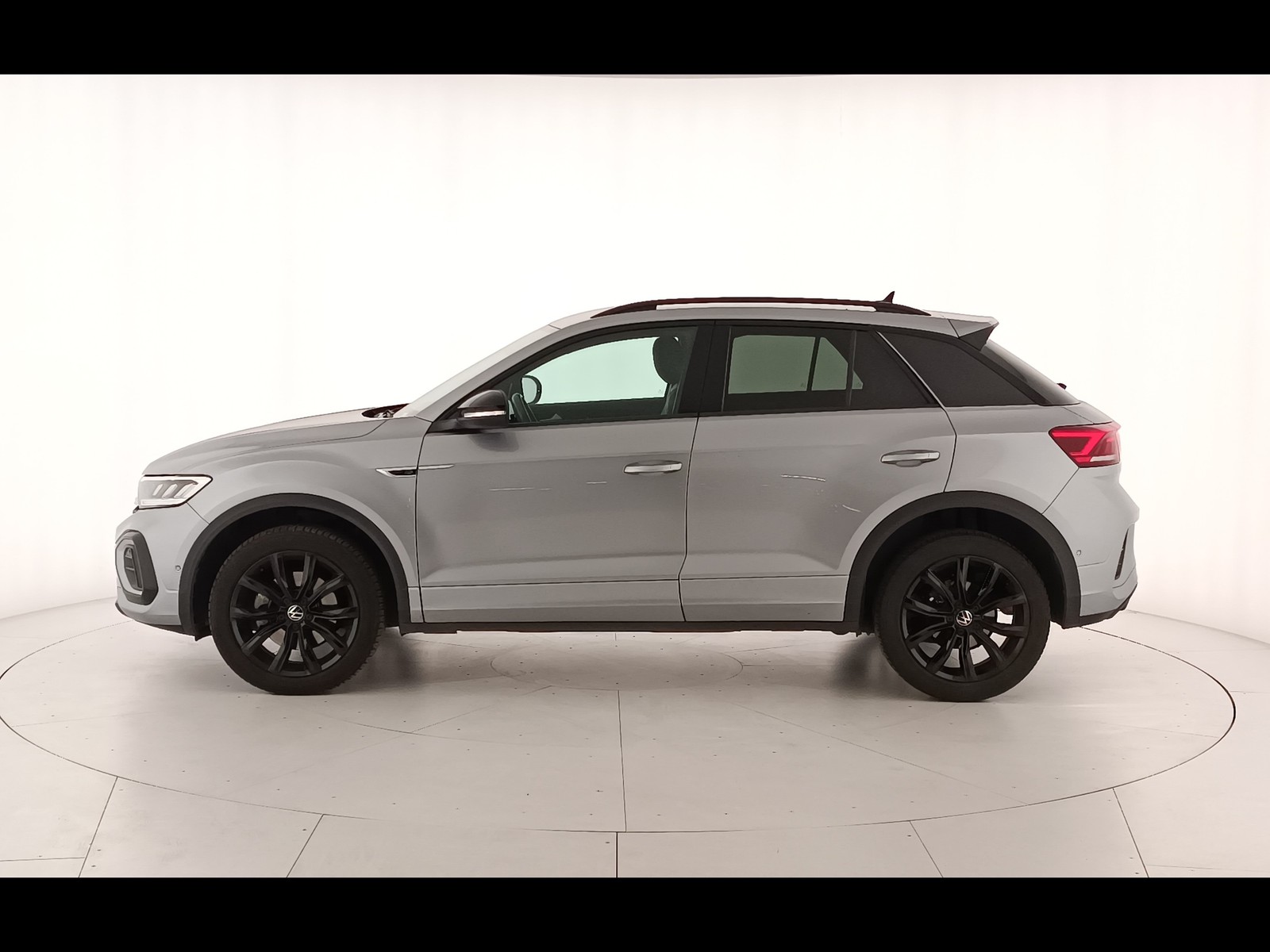 3 - Volkswagen T-Roc 2.0 tdi scr 150cv r line dsg