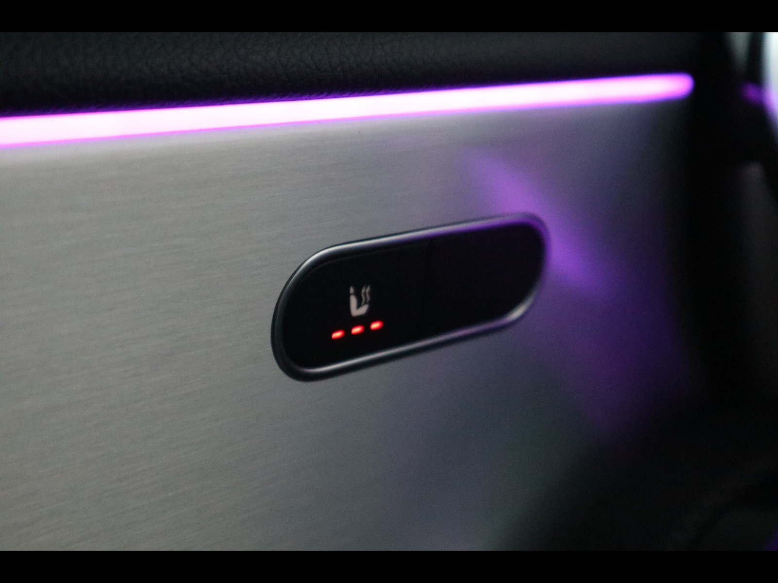 15 - Mercedes Classe A 180 d amg line advanced plus speedshift dct amg 8g