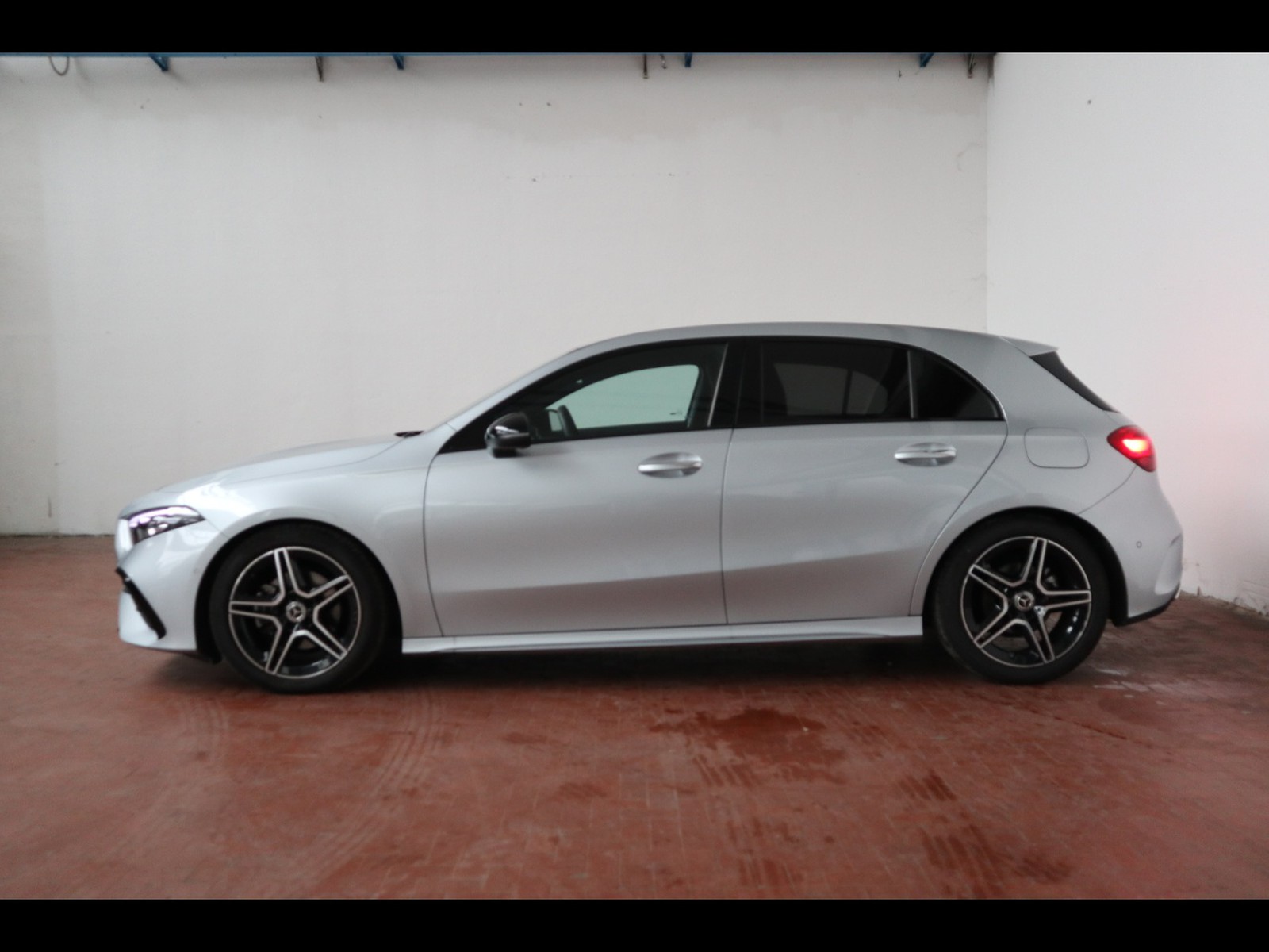 3 - Mercedes Classe A 180 d amg line advanced plus speedshift dct amg 8g