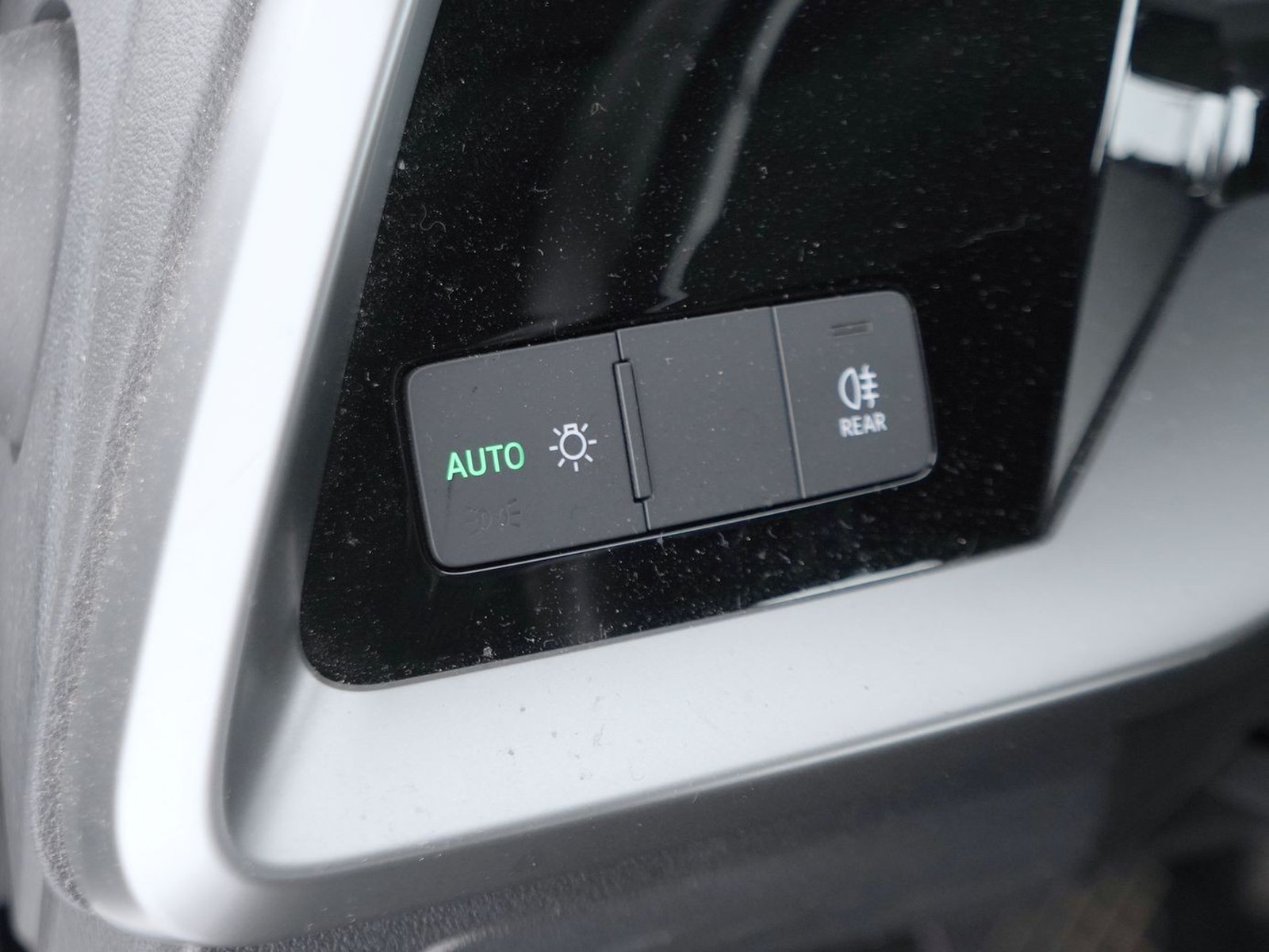 11 - Audi A3 sportback 40 1.4 tfsi e business advanced s tronic