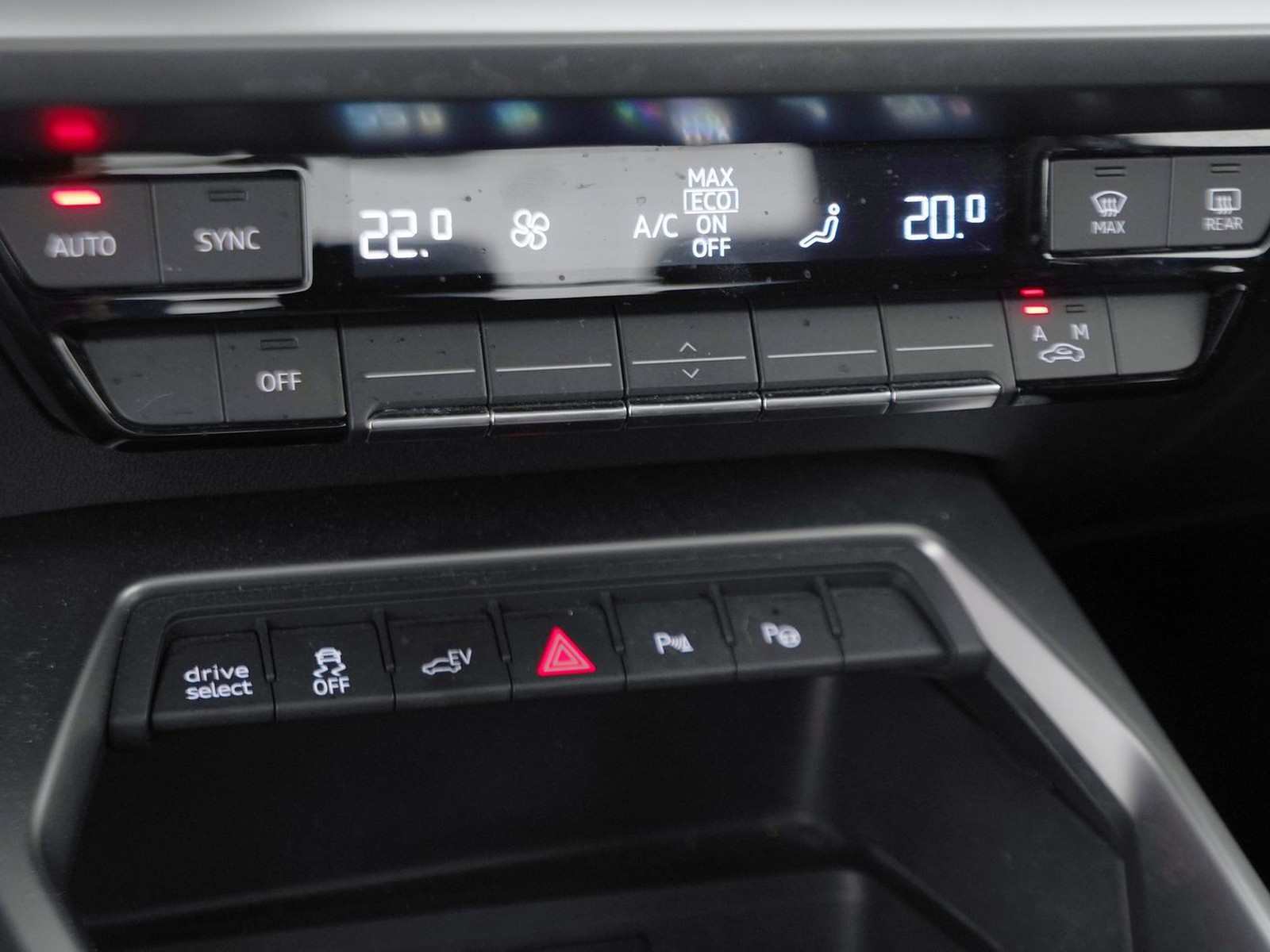 5 - Audi A3 sportback 40 1.4 tfsi e business advanced s tronic