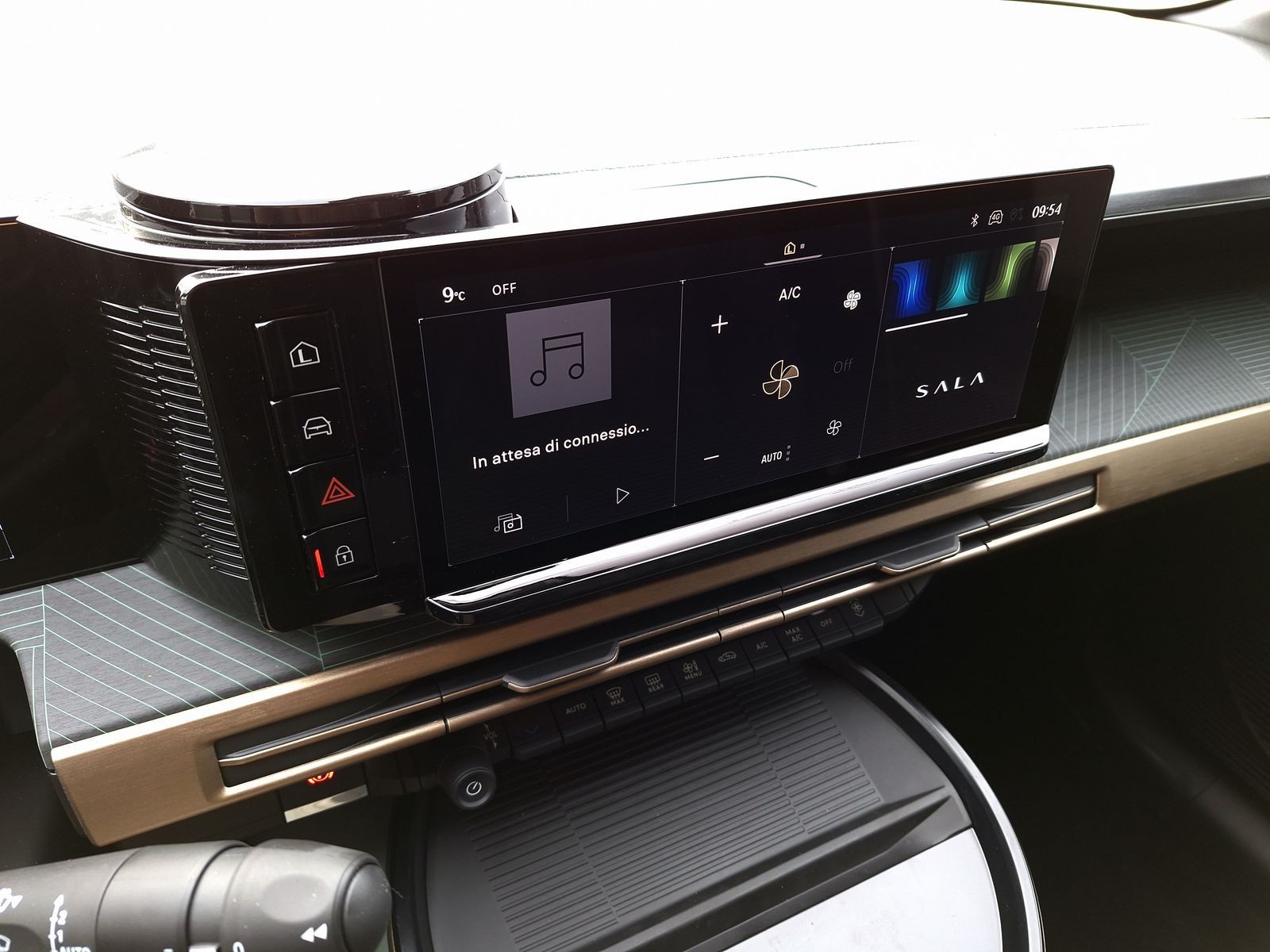 16 - Lancia Ypsilon 1.2 mhev 110cv e-dct
