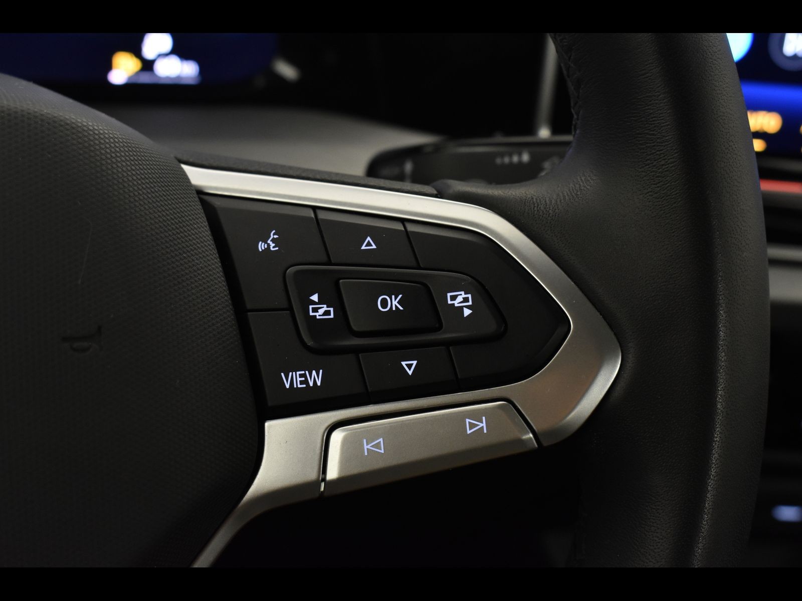 20 - Volkswagen Golf 2.0 tdi scr 115cv life