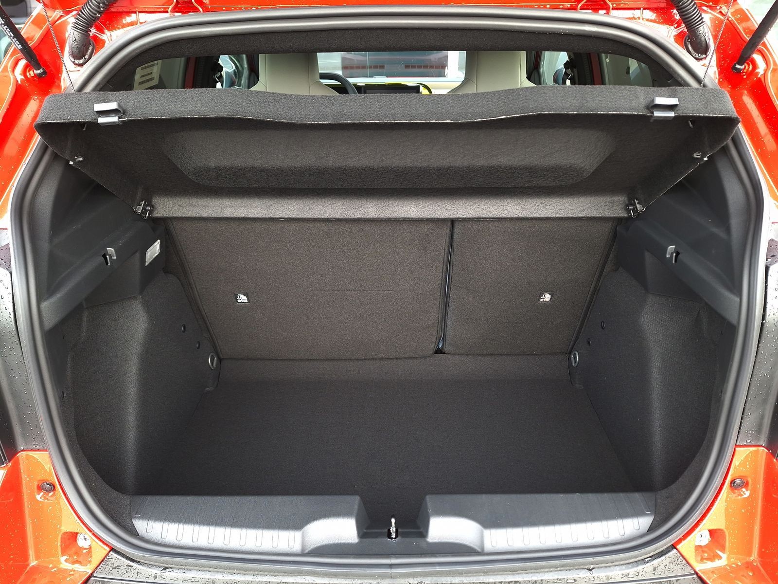 6 - Fiat Grande Panda 1.2 hybrid 110cv la prima