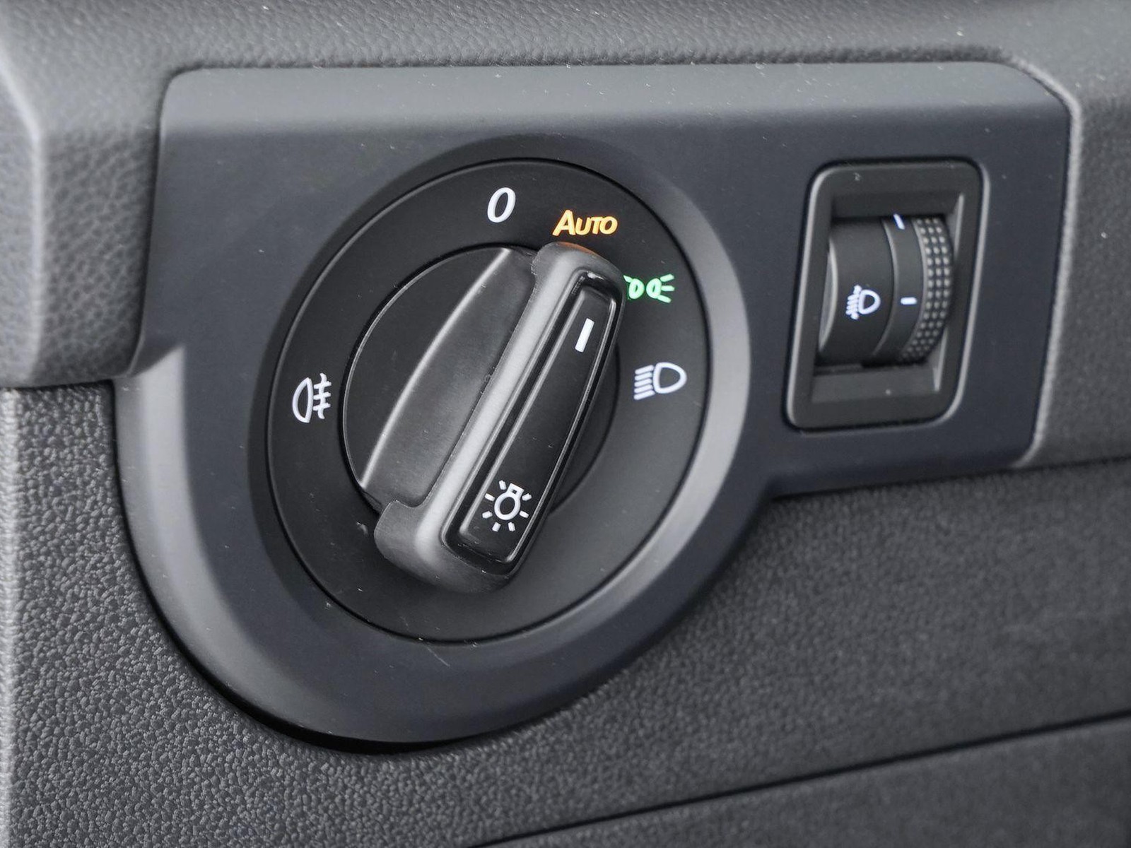 6 - Volkswagen T-Cross 1.0 tsi 115cv life dsg