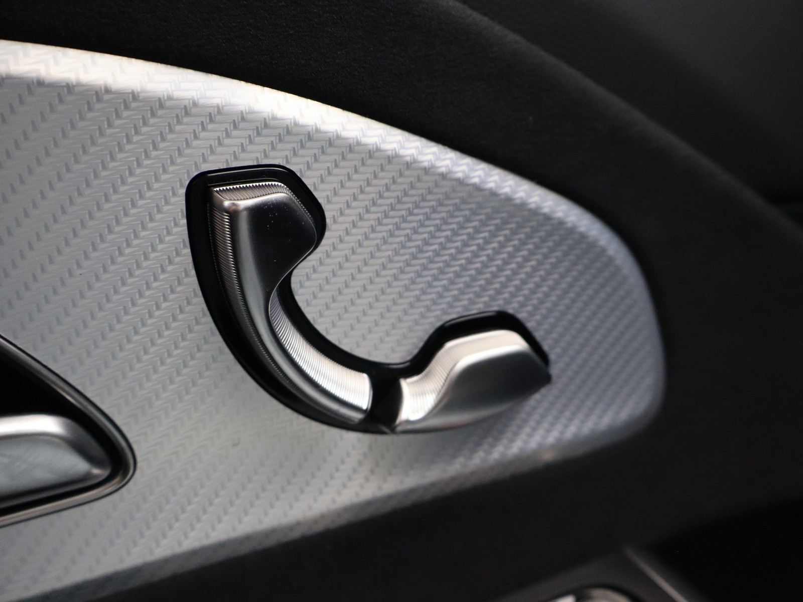 15 - Mercedes CLA 200 advanced plus 4matic auto