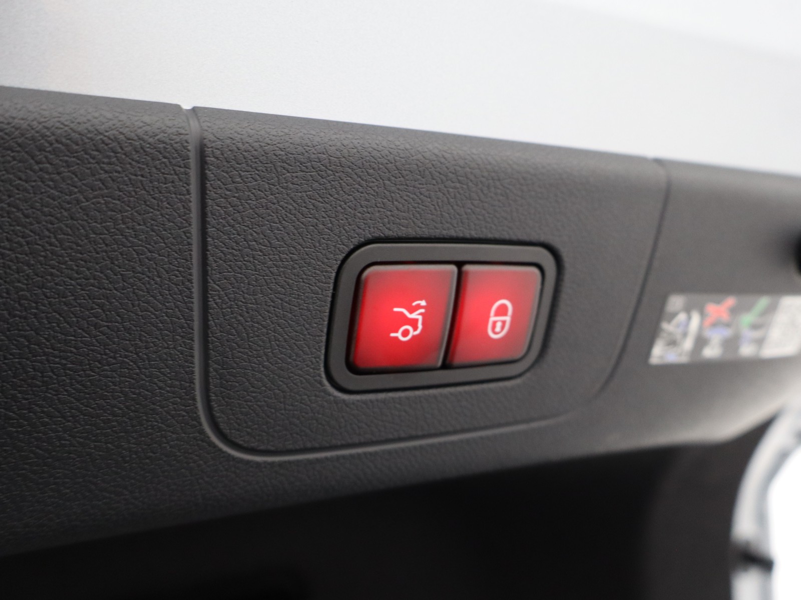 18 - Mercedes CLA 200 advanced plus 4matic auto