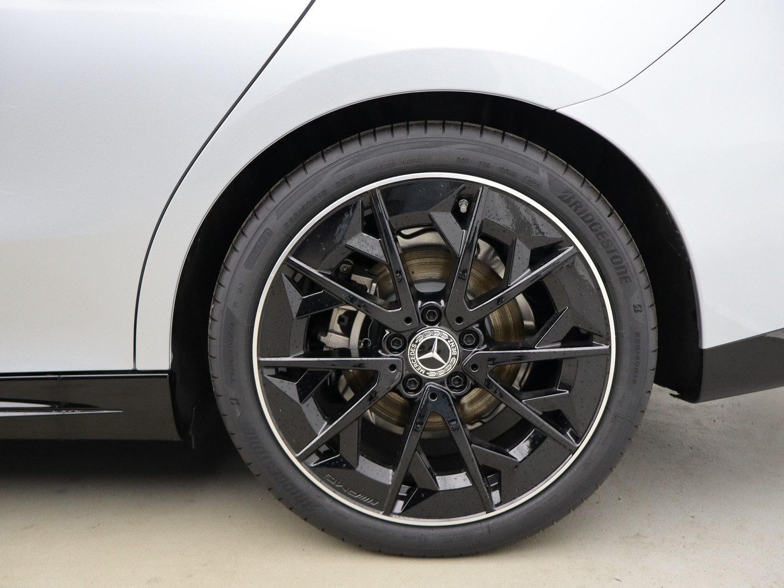 4 - Mercedes CLA 200 advanced plus 4matic auto