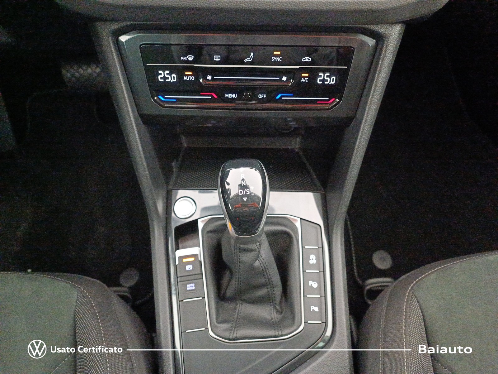 11 - Volkswagen Tiguan 1.5 tsi act 150cv elegance dsg