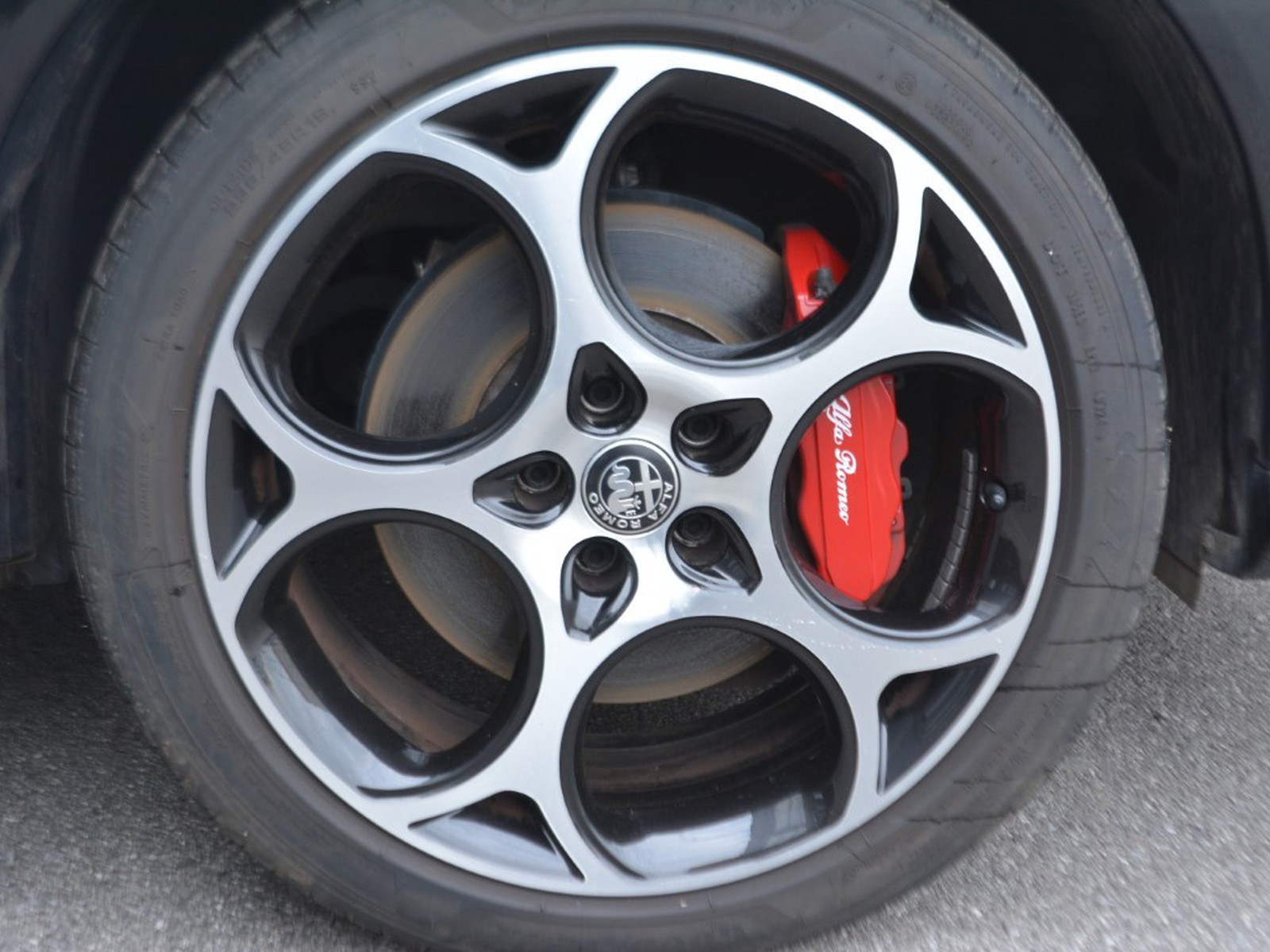 15 - Alfa Romeo Tonale 1.5 hybrid 160cv veloce tct7