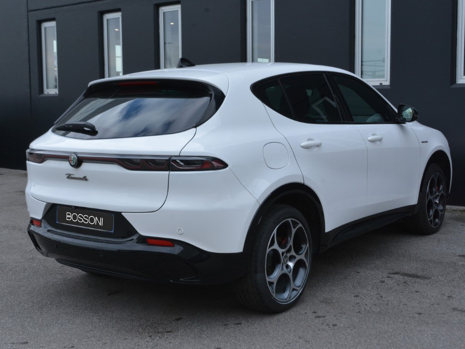 3 - Alfa Romeo Tonale 1.5 hybrid 160cv veloce tct7