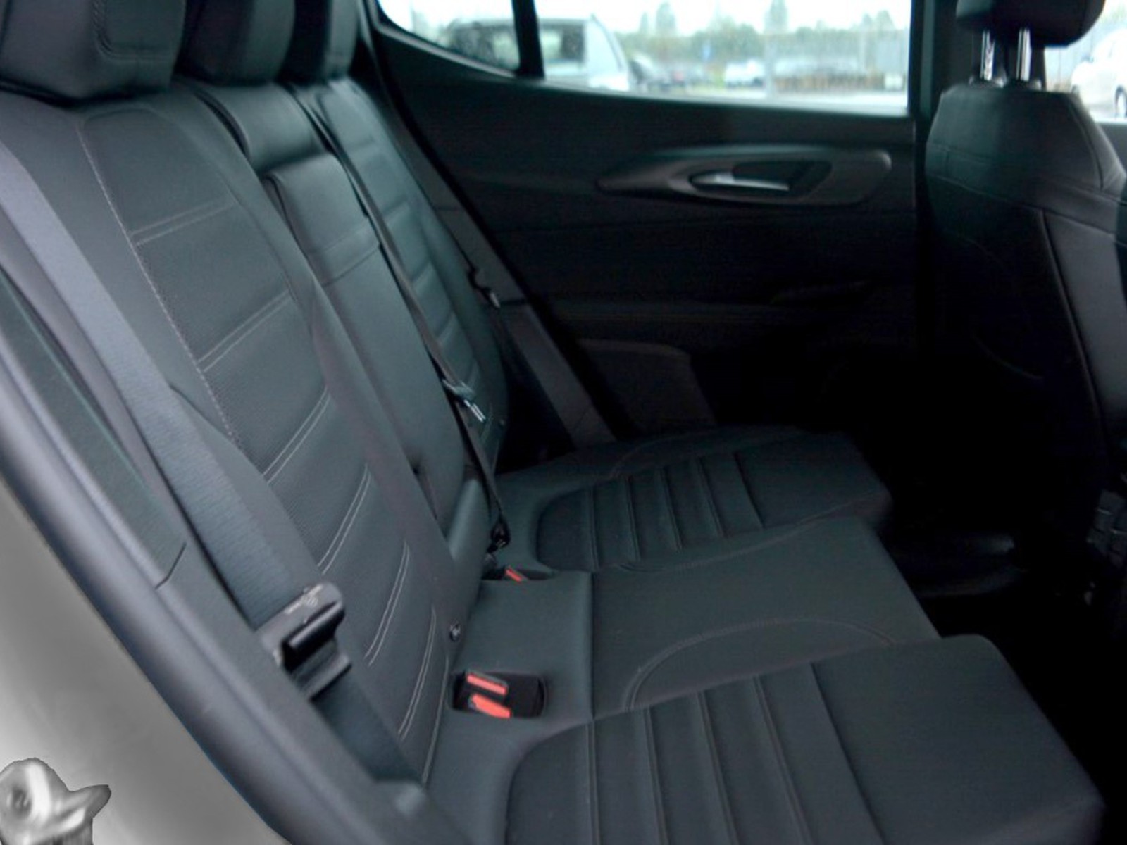 6 - Alfa Romeo Tonale 1.5 hybrid 160cv veloce tct7