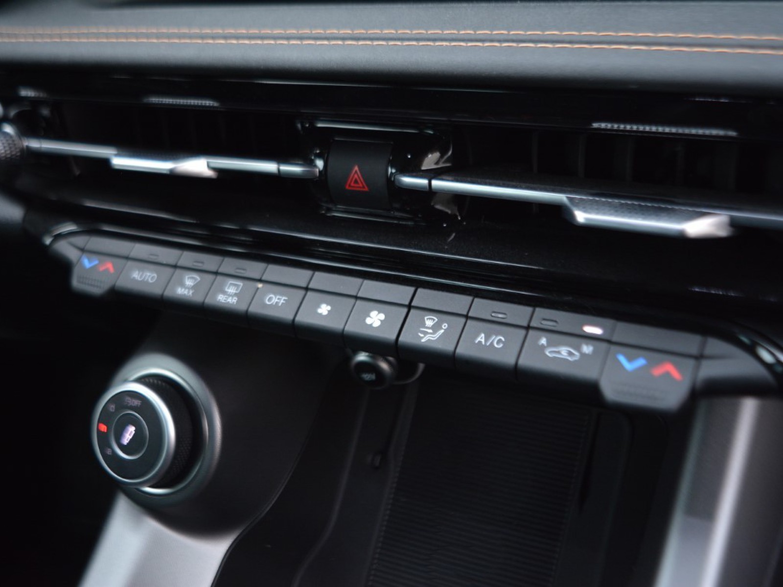 11 - Alfa Romeo Tonale 1.5 hybrid 160cv veloce tct7