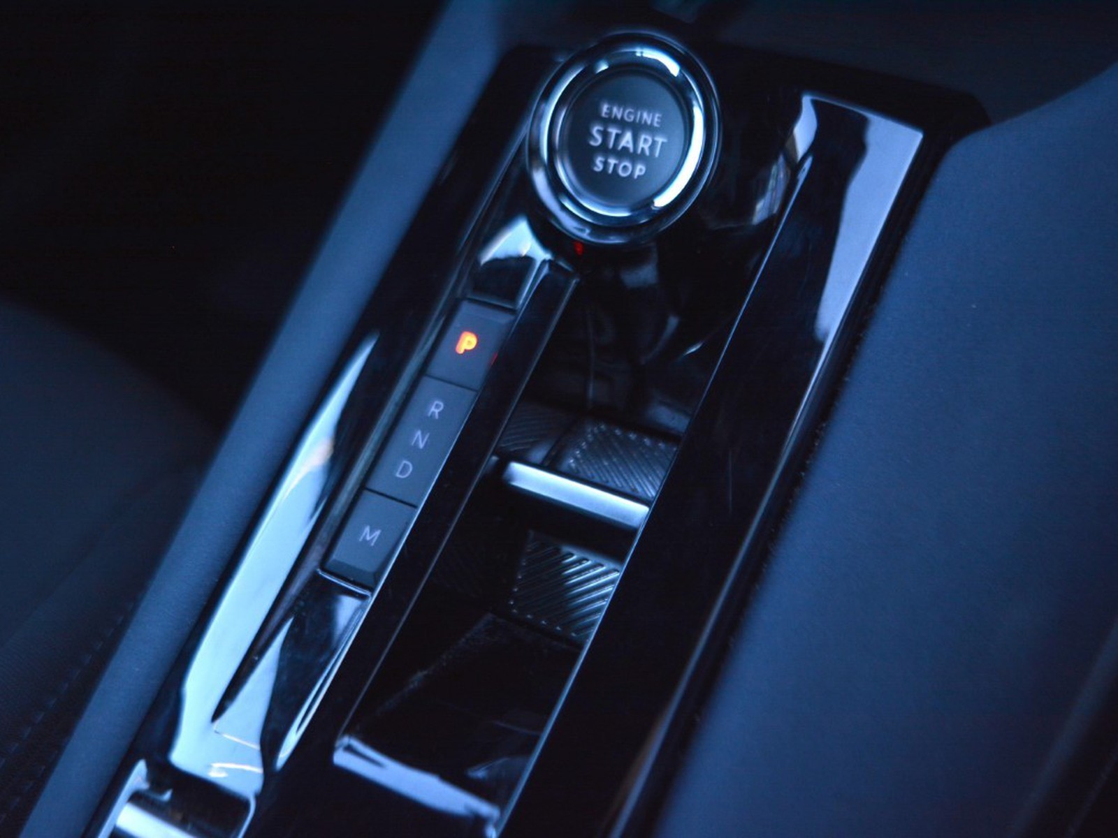 17 - Alfa Romeo Junior 1.2 hybrid 145cv ibrida edct6