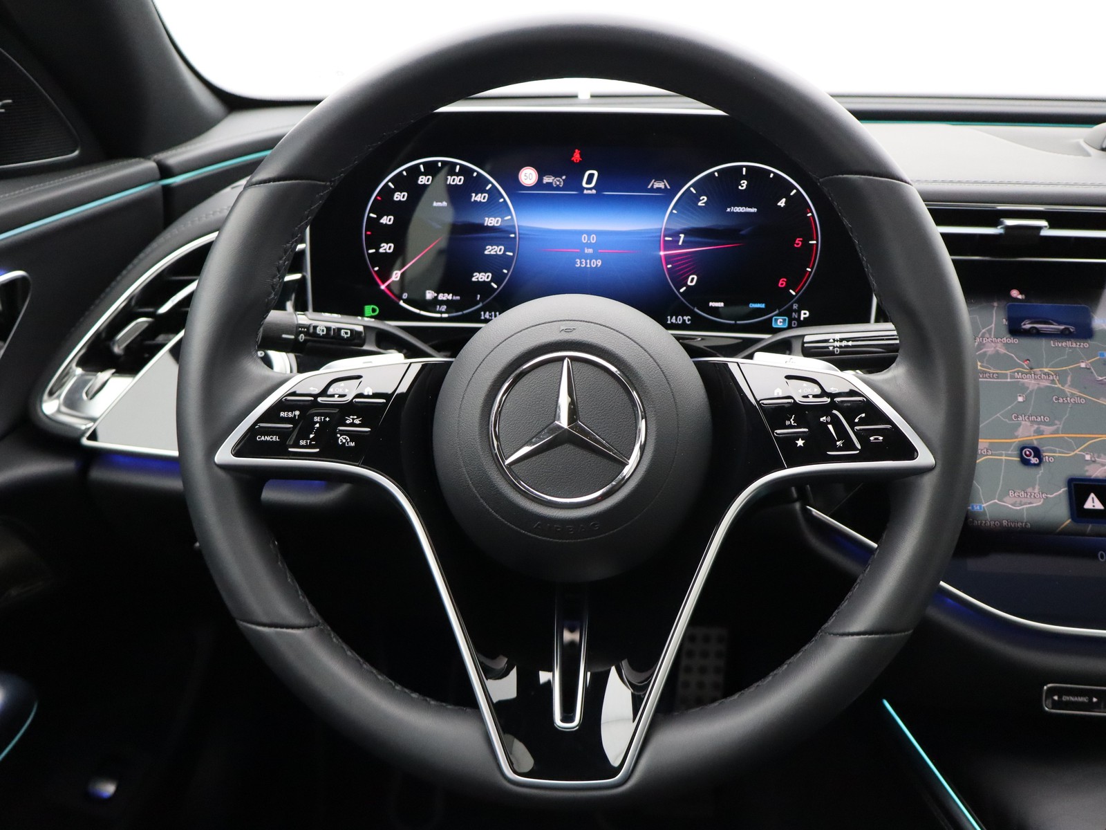 17 - Mercedes Classe E station wagon all-terrain 220 d premium 4matic 9g-tronic