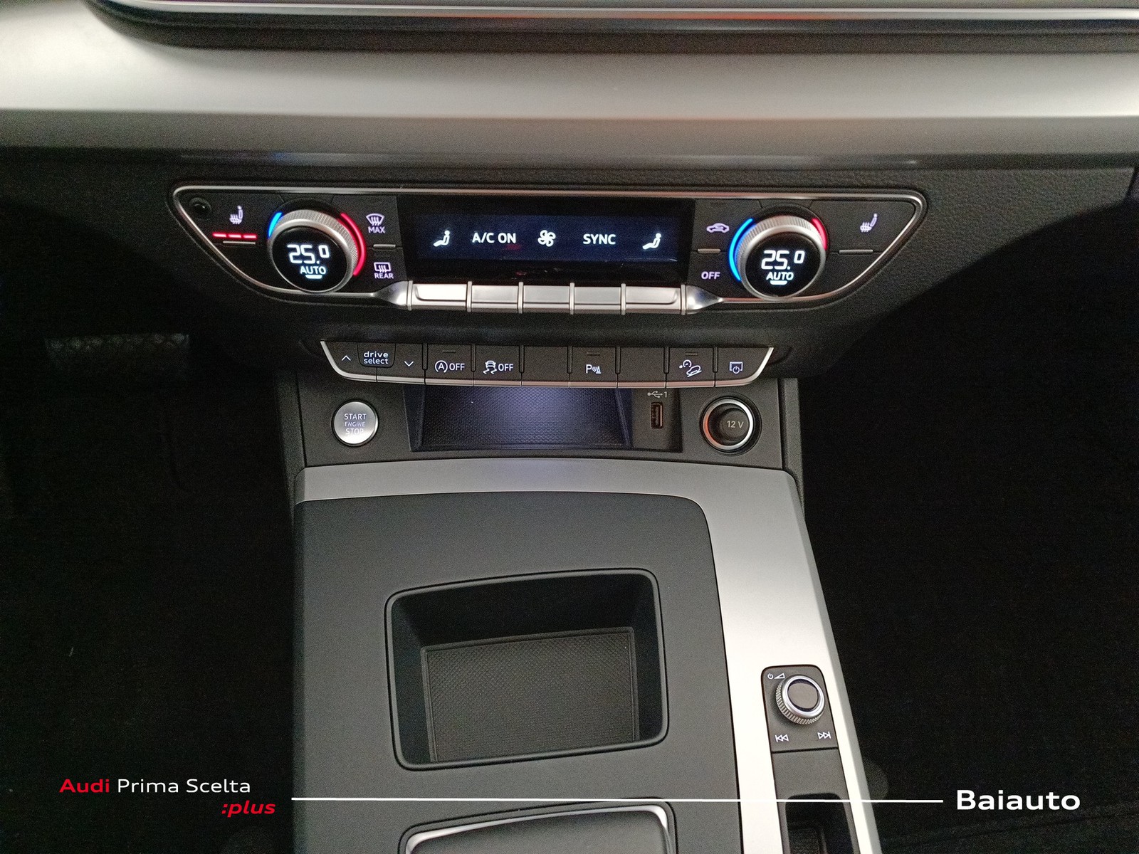 12 - Audi Q5 40 2.0 tdi mhev 12v business advanced quattro s tronic