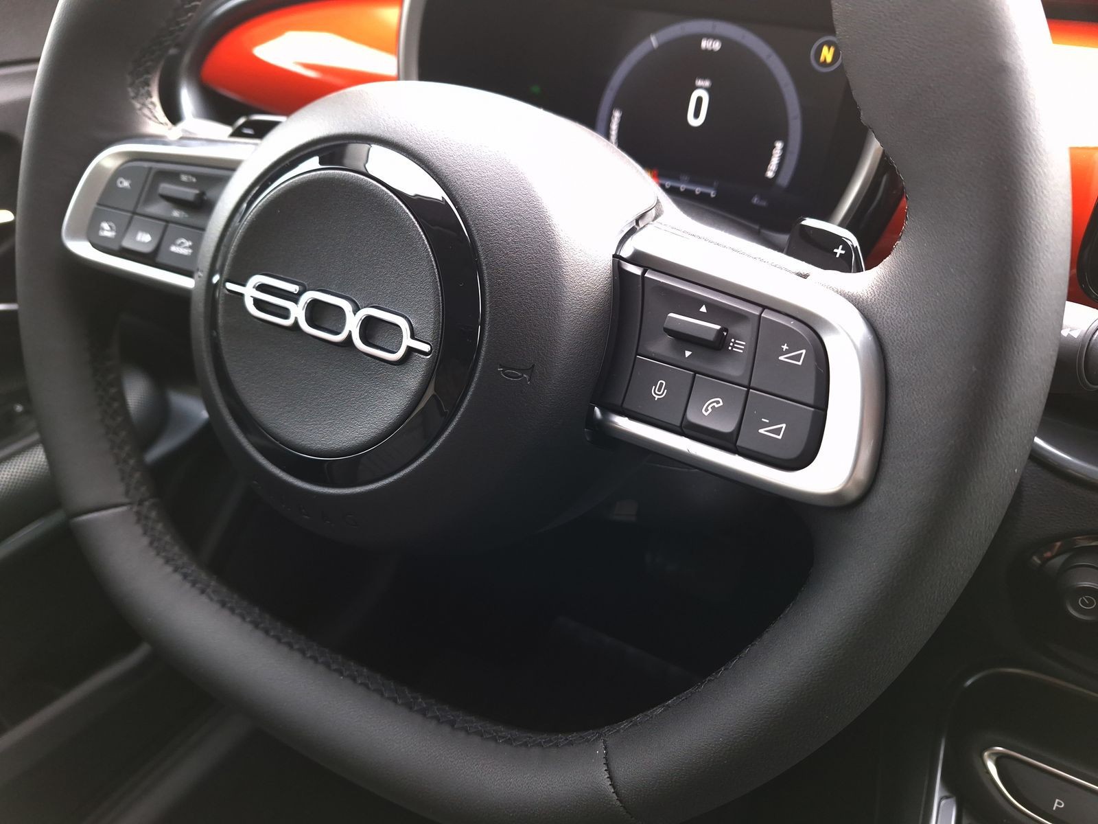 20 - Fiat 600 1.2 hybrid 145cv icon