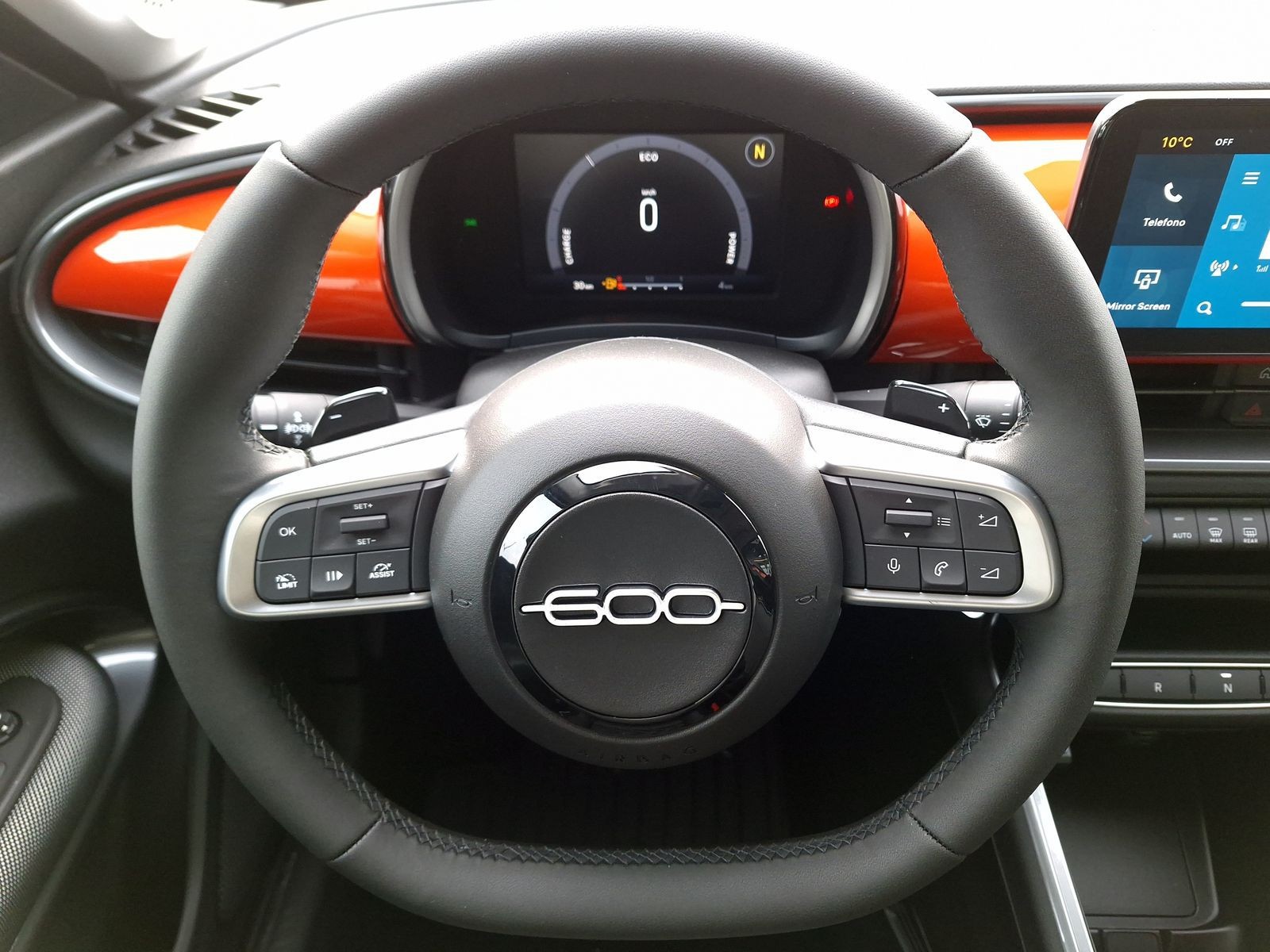 9 - Fiat 600 1.2 hybrid 145cv icon