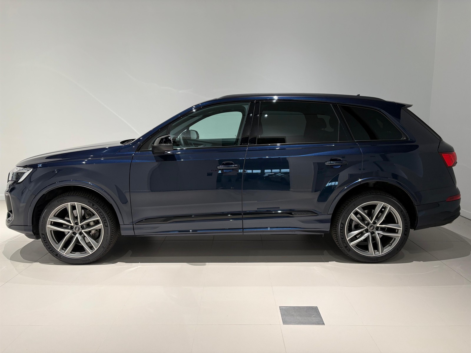 3 - Audi Q7 3.0 v6 tdi mhev 286cv s line edition quattro tiptronic 7p.ti