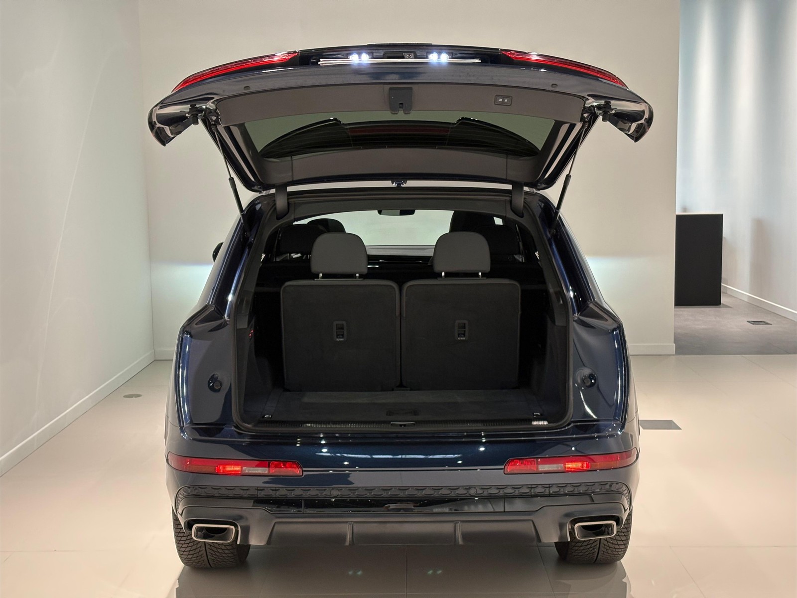 36 - Audi Q7 3.0 v6 tdi mhev 286cv s line edition quattro tiptronic 7p.ti