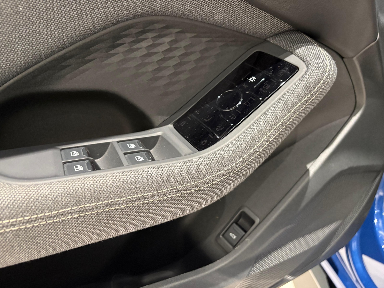 28 - Audi A5 berlina 2.0 tdi mhev+ 204cv launch edition one quattro s tronic