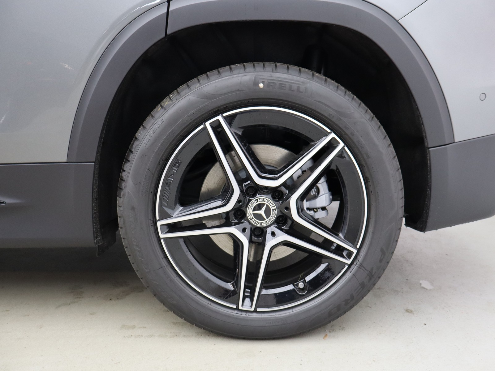 4 - Mercedes GLB 220 d amg line premium 4matic 8g-dct