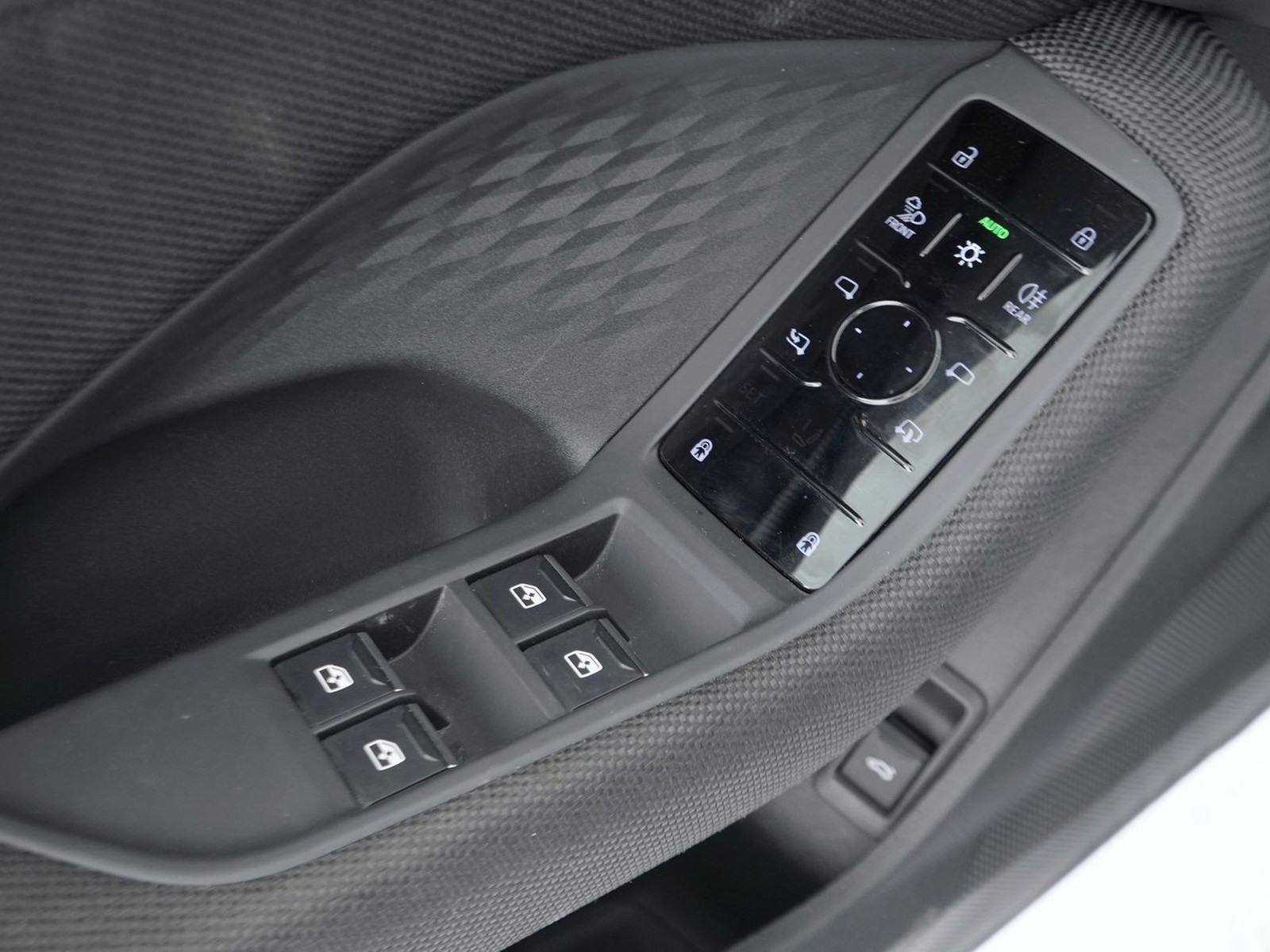 11 - Audi A5 avant 2.0 tdi mhev+ 204cv business advanced