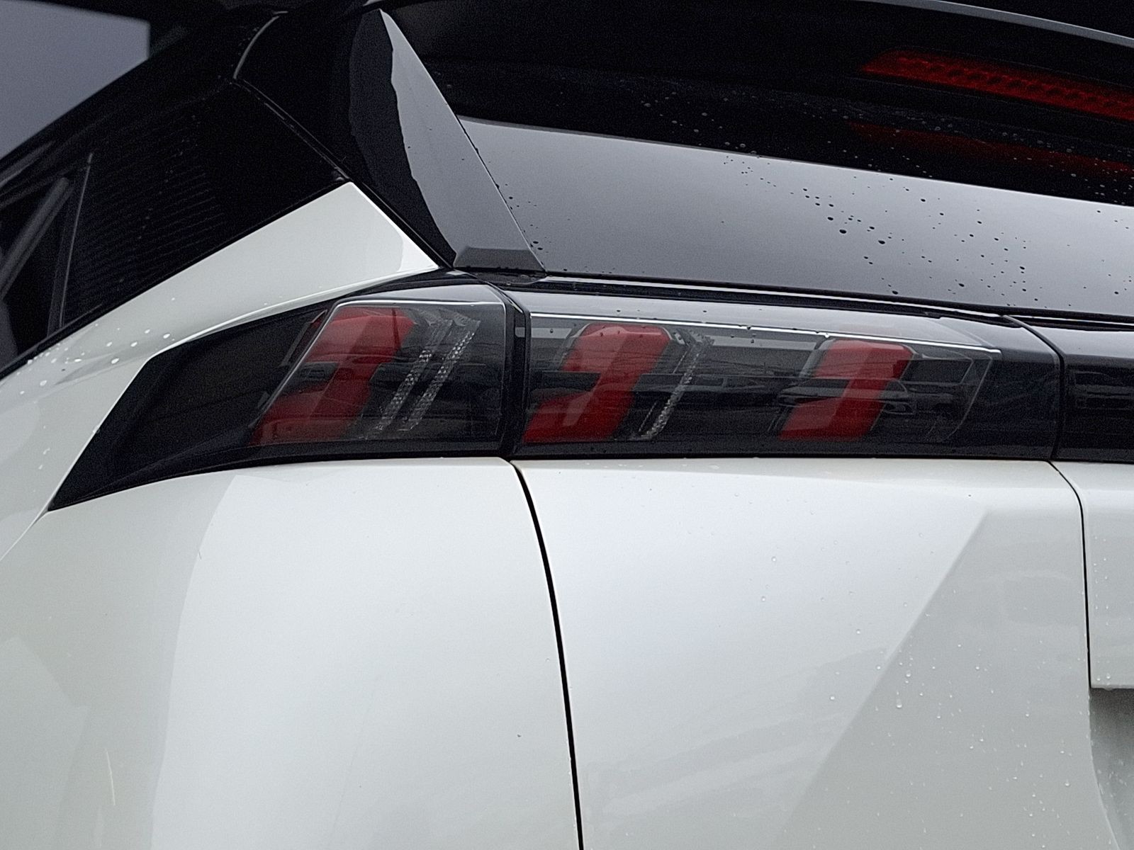 15 - Peugeot 2008 1.2 puretech 130cv gt line s&s