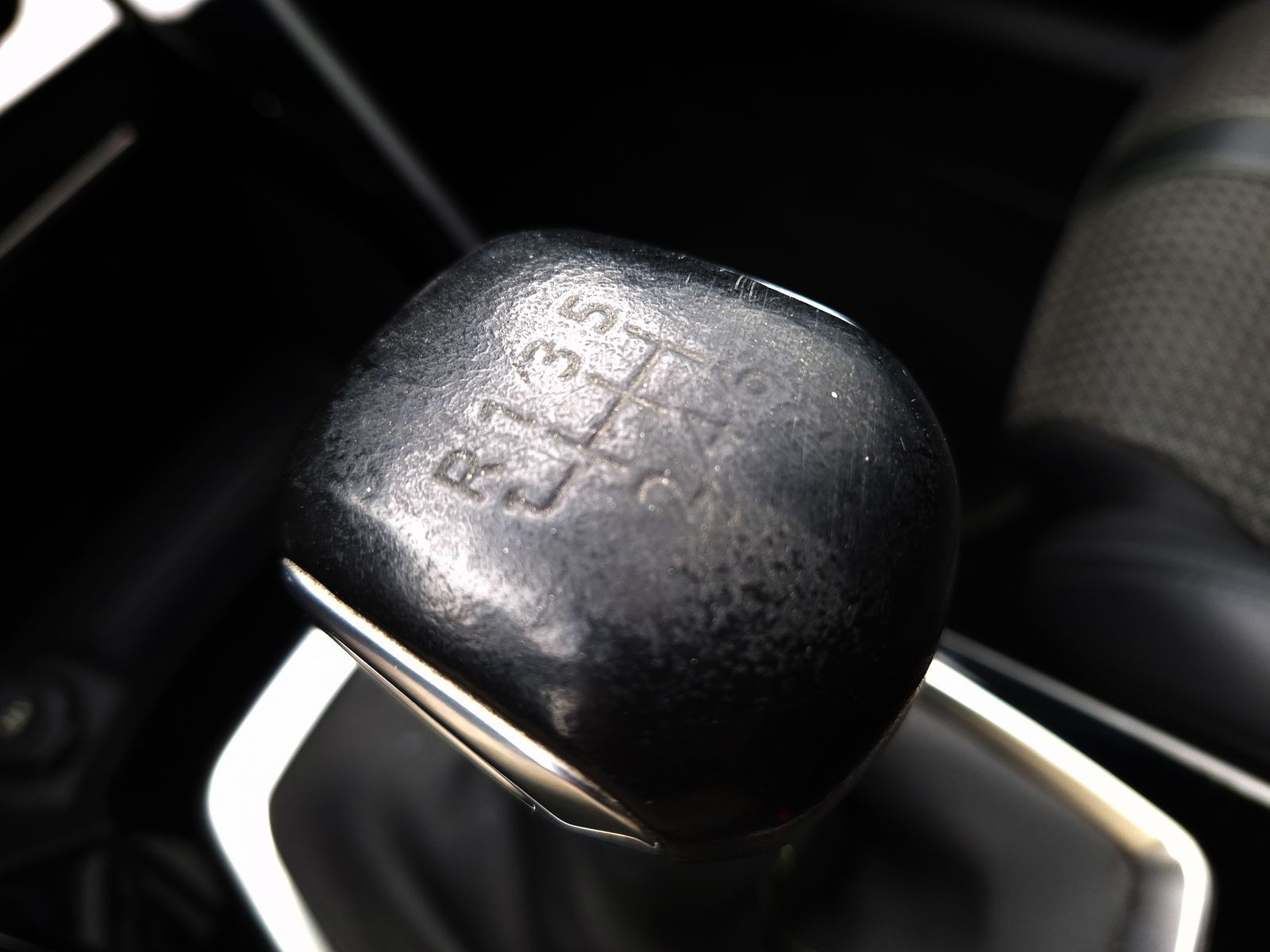 18 - Peugeot 2008 1.2 puretech 130cv gt line s&s