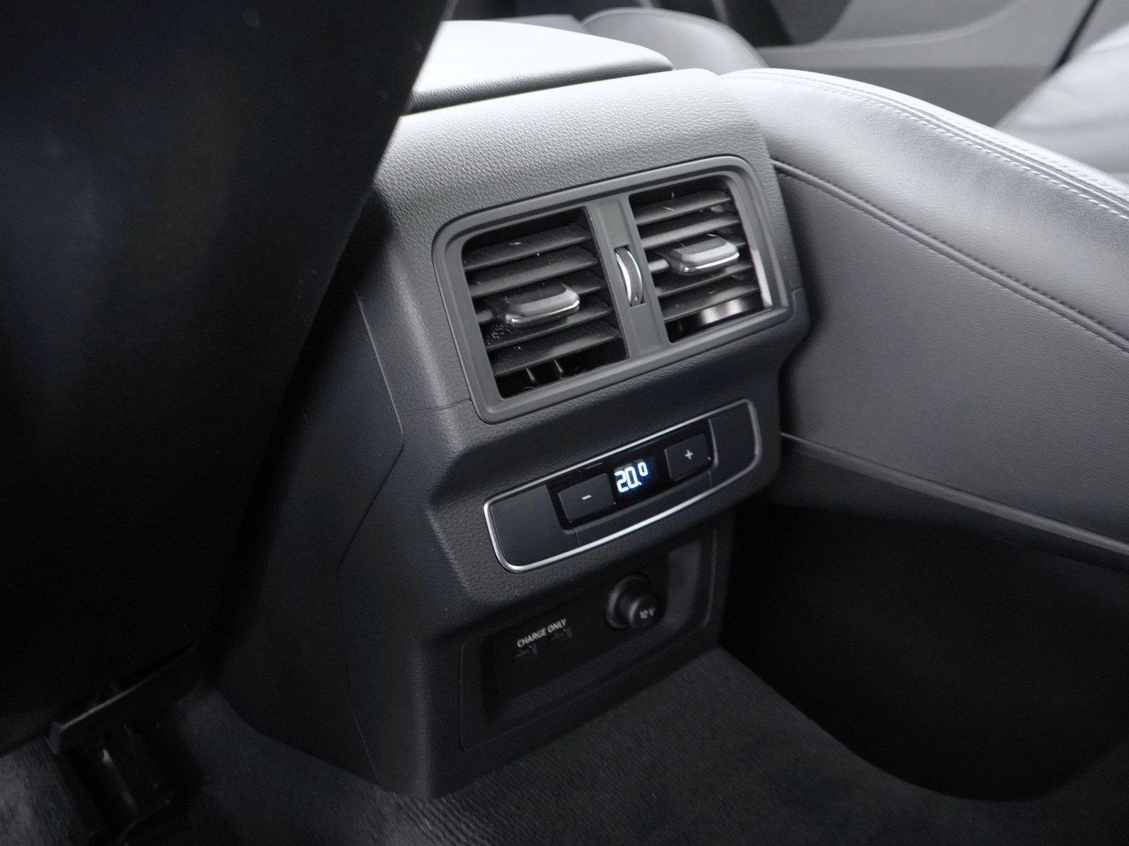 30 - Audi Q5 35 2.0 tdi mhev 12v business advanced s tronic