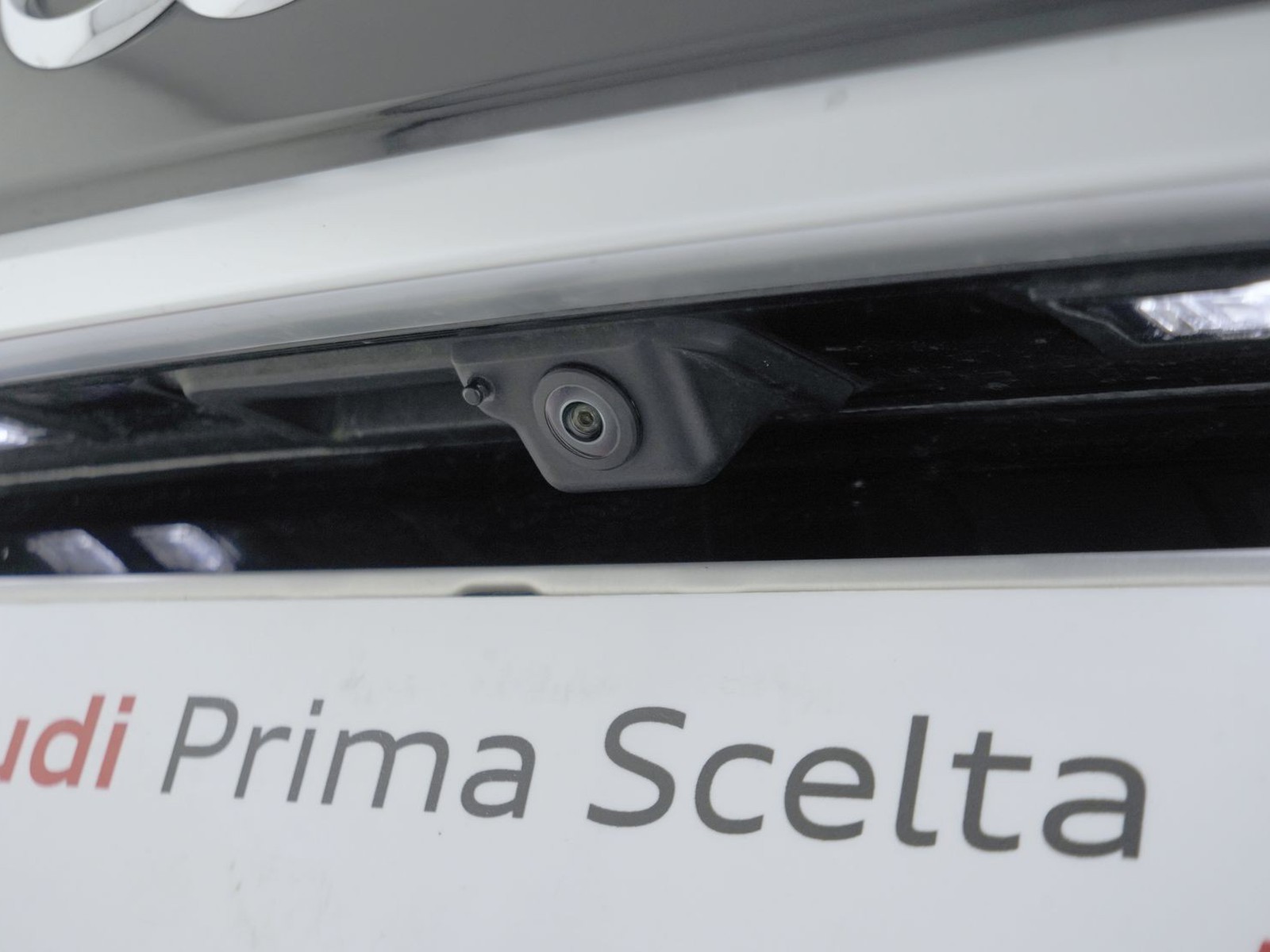 36 - Audi Q5 35 2.0 tdi mhev 12v business advanced s tronic