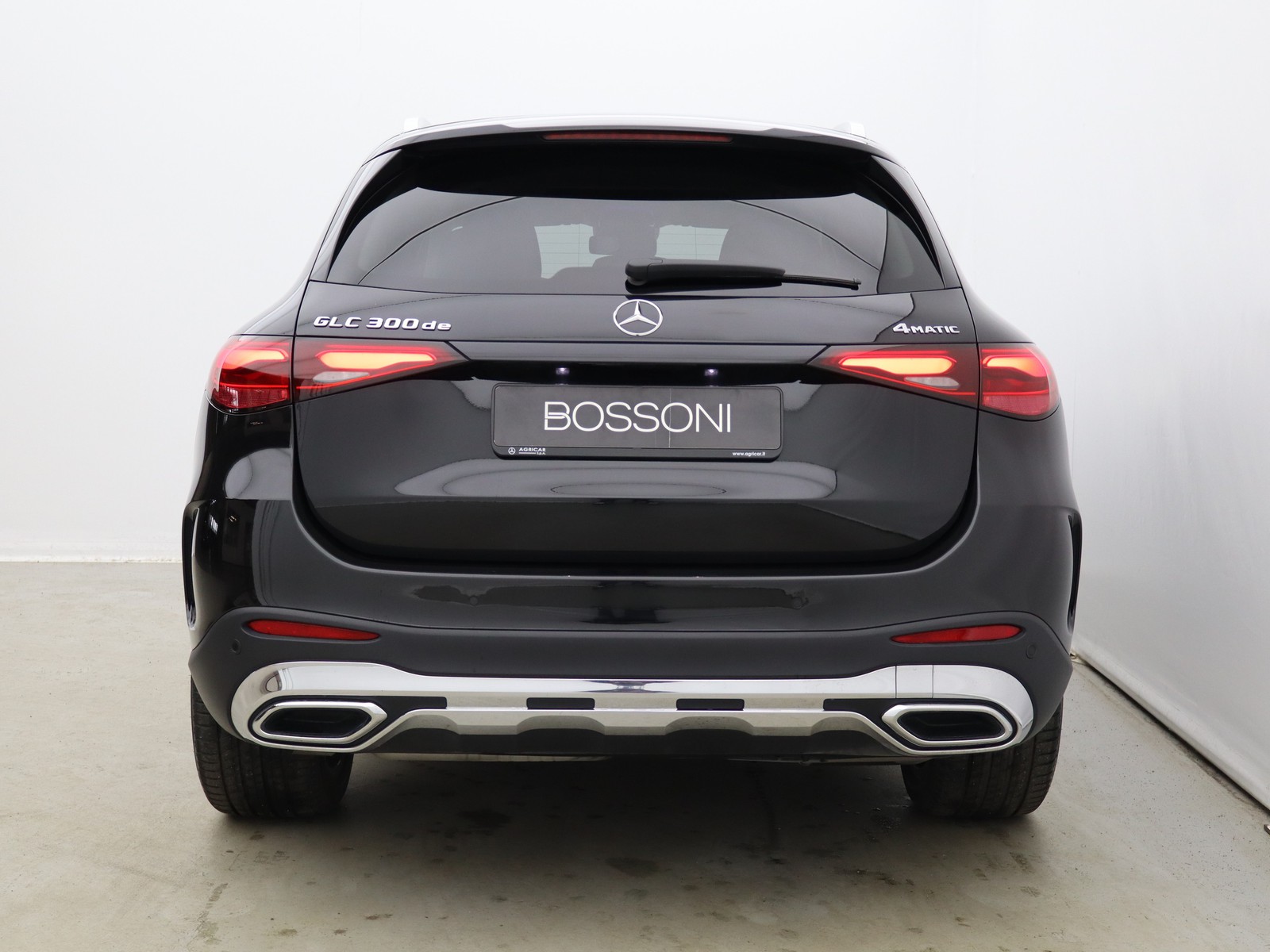 6 - Mercedes GLC suv 300 de plug in hybrid amg line advanced 4matic 9g-tronic