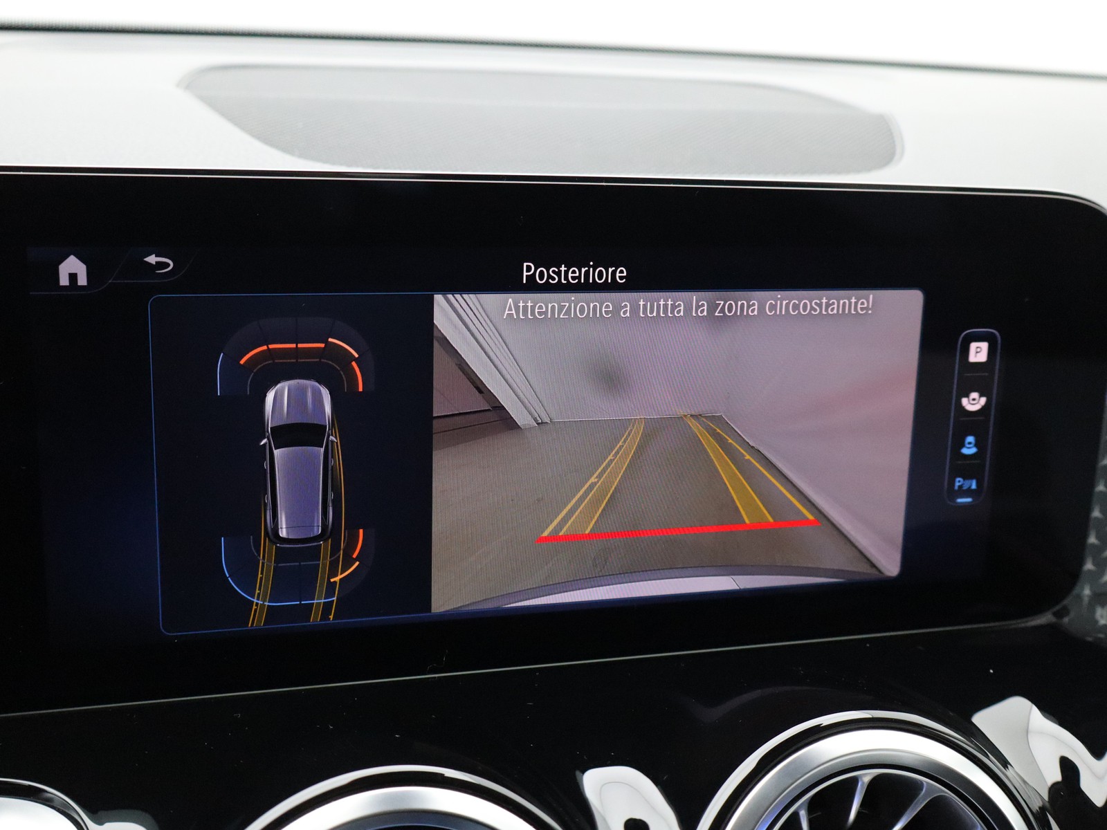 11 - Mercedes GLB 200 d progressive advanced plus 4matic 8g-dct