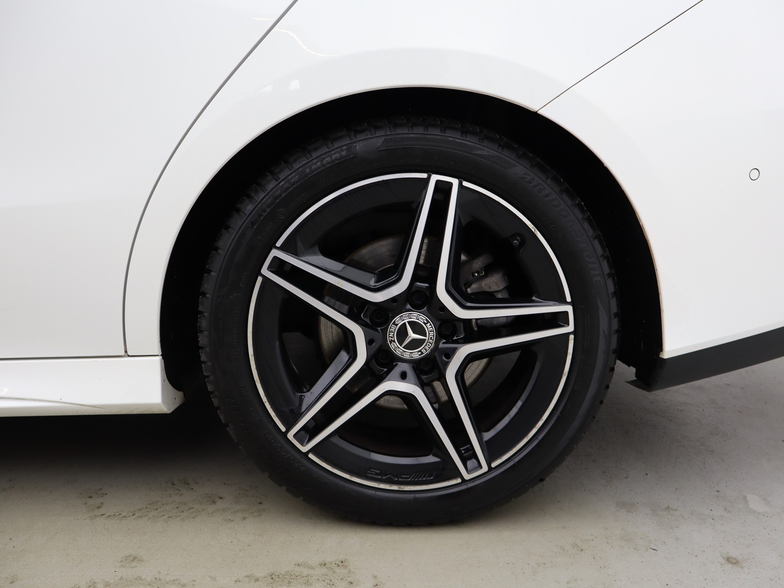 4 - Mercedes CLA shooting brake 200 d premium 8g-dct