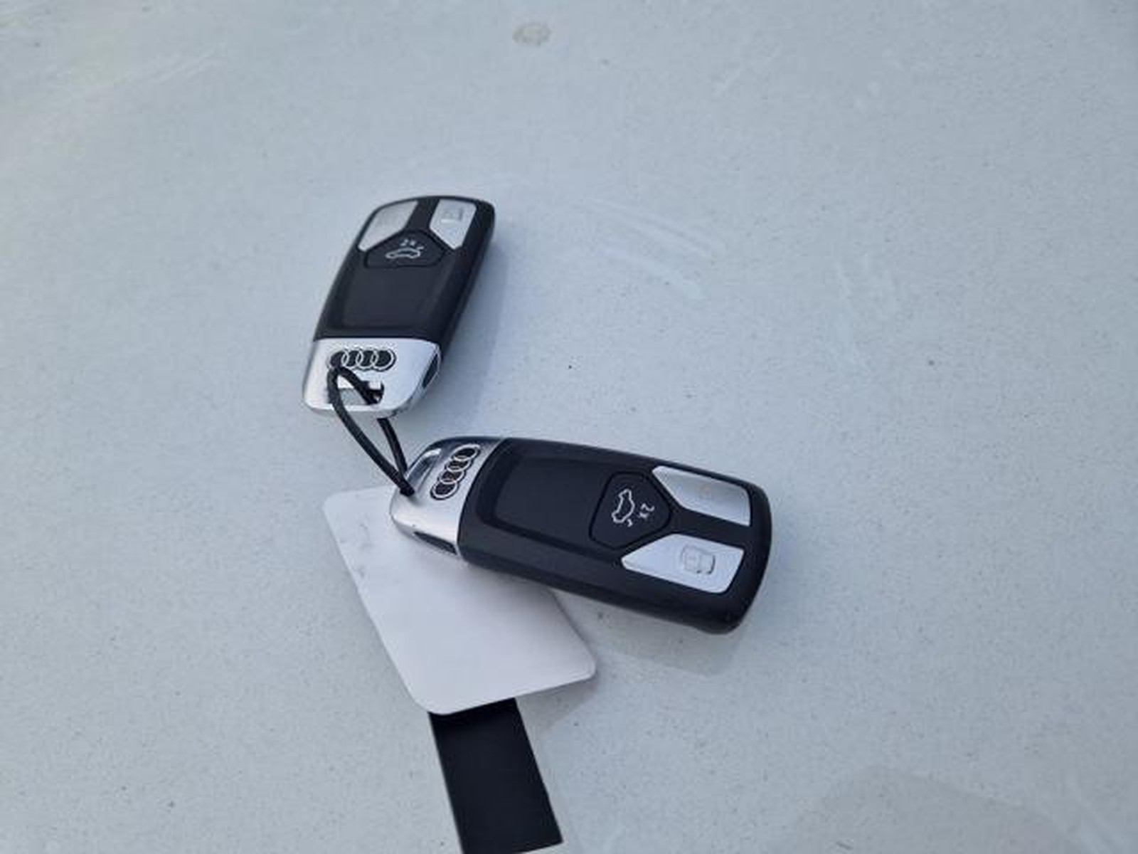 16 - Audi A4 avant 35 2.0 tdi mhev 163cv s line edition s tronic