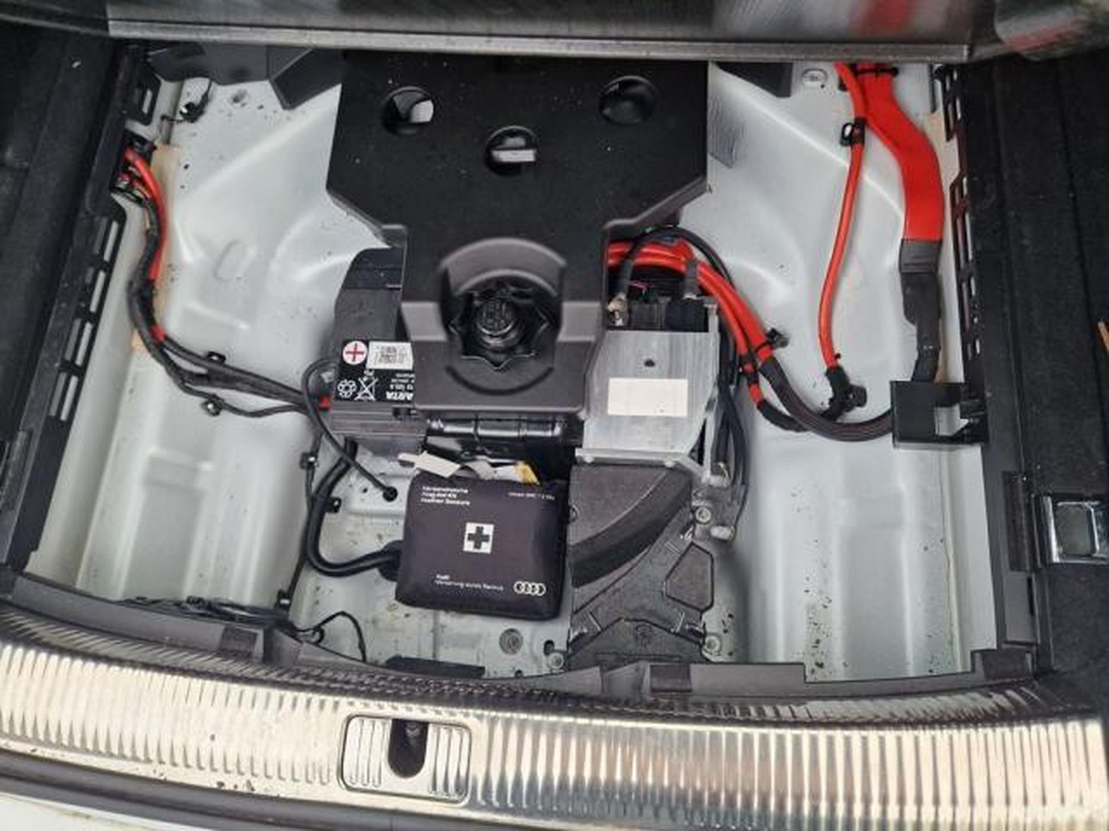 22 - Audi A4 avant 35 2.0 tdi mhev 163cv s line edition s tronic