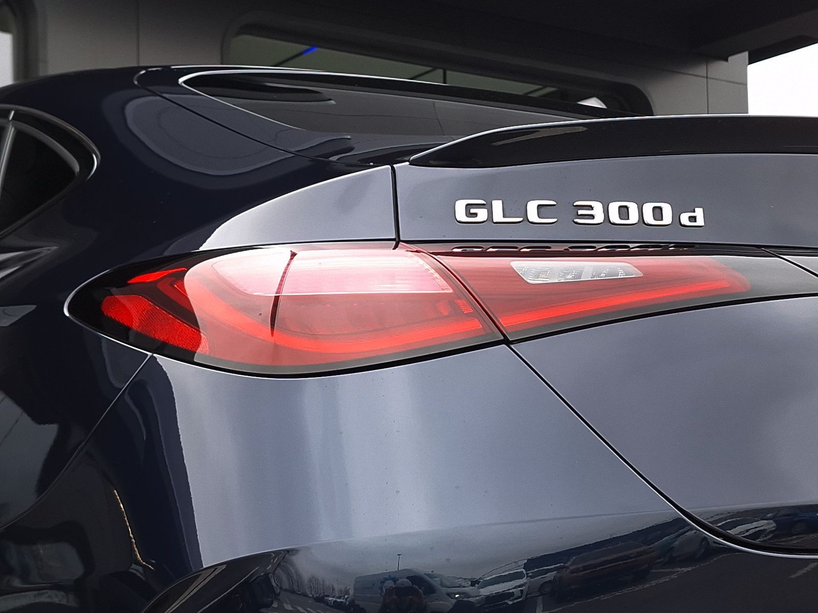 15 - Mercedes GLC coupe 300 d amg line premium 4matic 9g-tronic