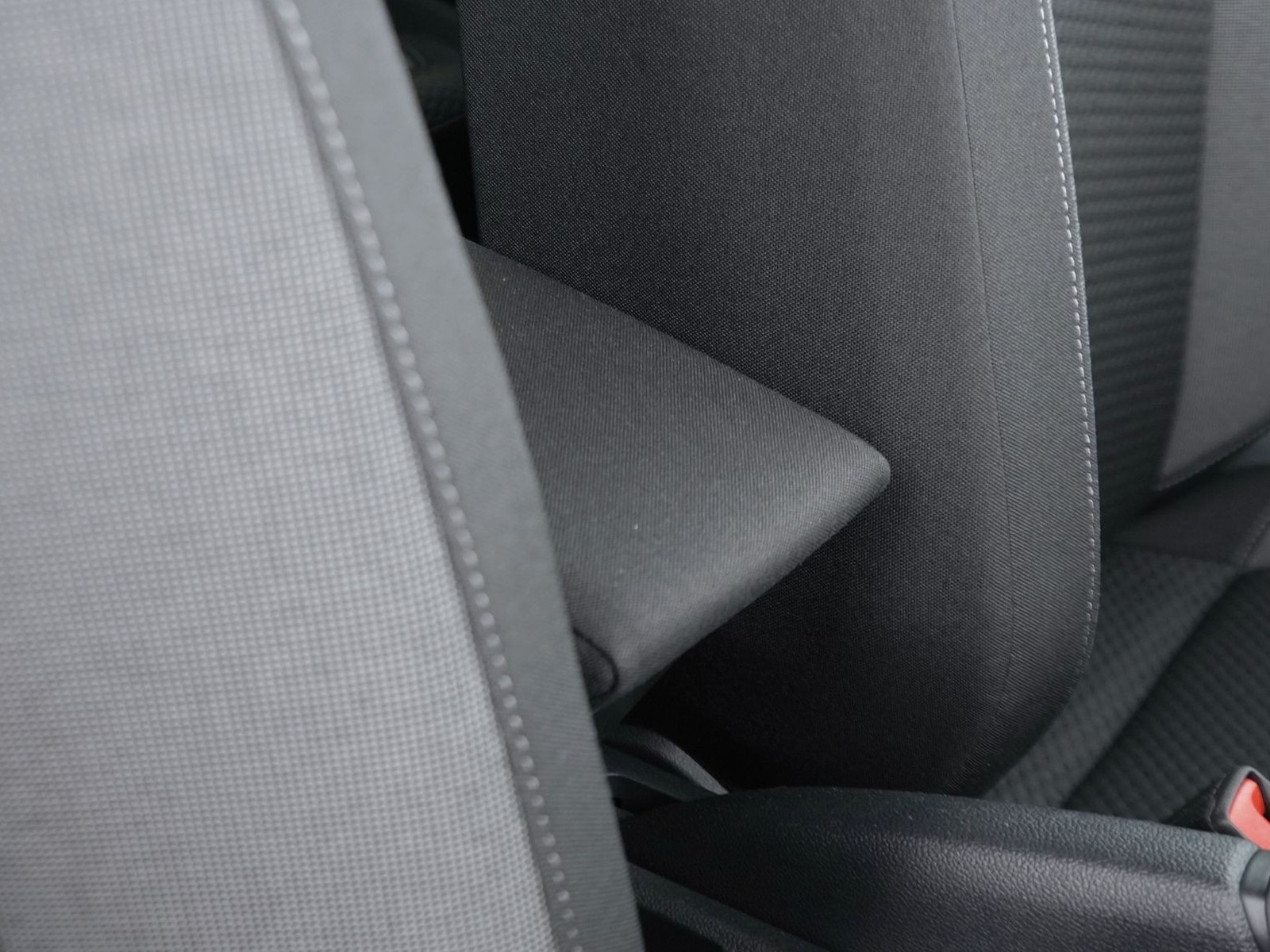 18 - Volkswagen Taigo 1.0 tsi 115cv edition plus