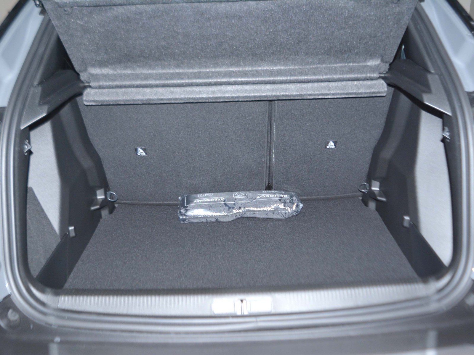 14 - Peugeot 2008 1.2 puretech 100cv allure s&s