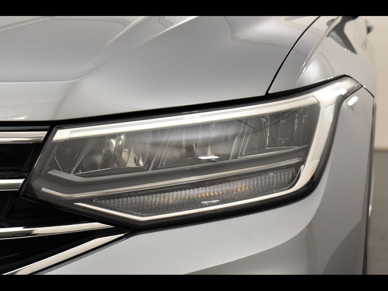 14 - Volkswagen Tiguan allspace 2.0 tdi scr 150cv life dsg 7p.ti