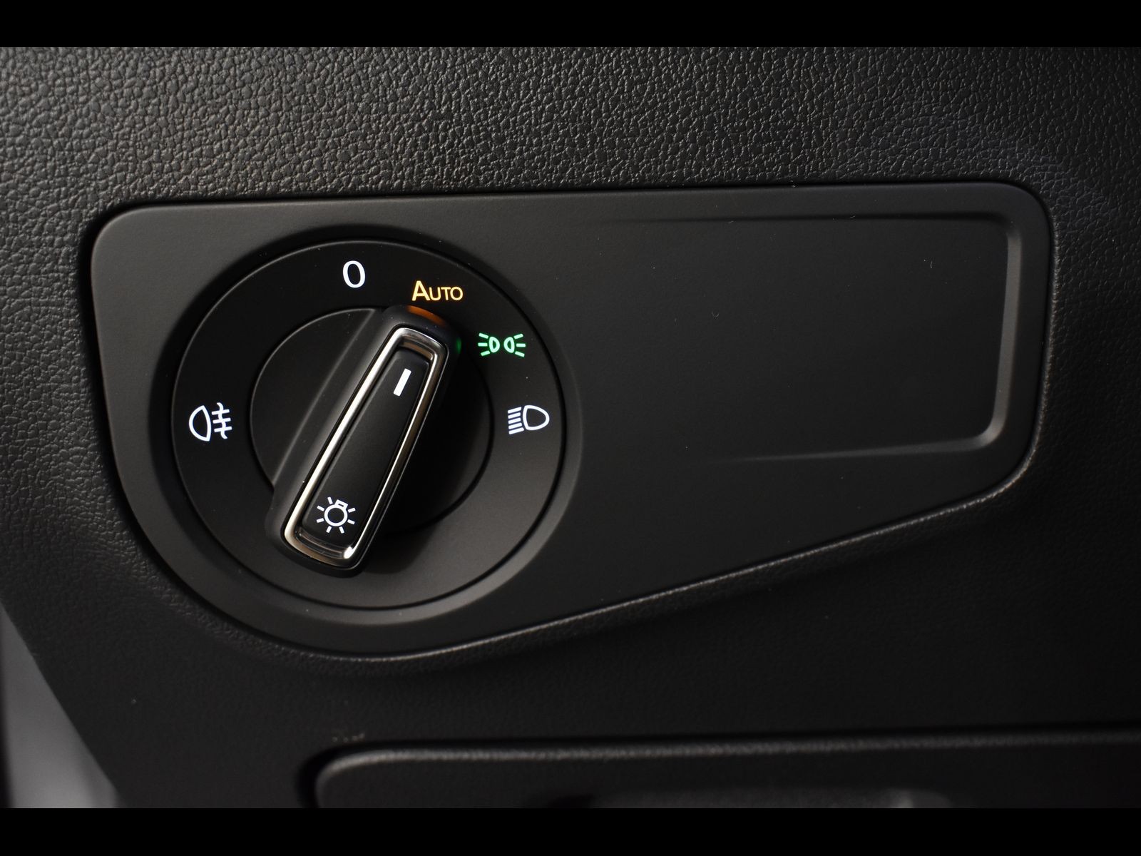 18 - Volkswagen Tiguan allspace 2.0 tdi scr 150cv life dsg 7p.ti