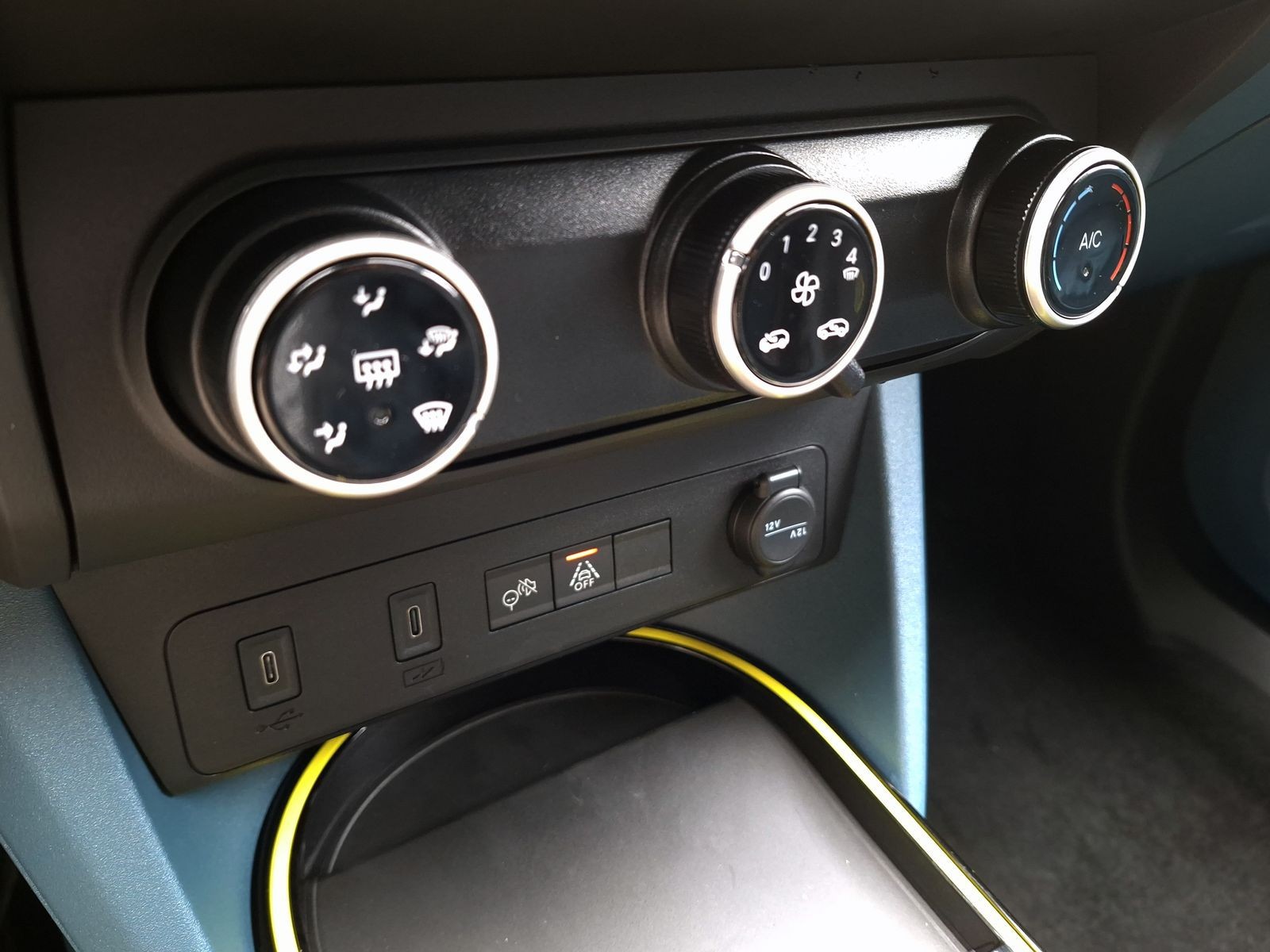 17 - Fiat Grande Panda 1.2 hybrid 110cv icon