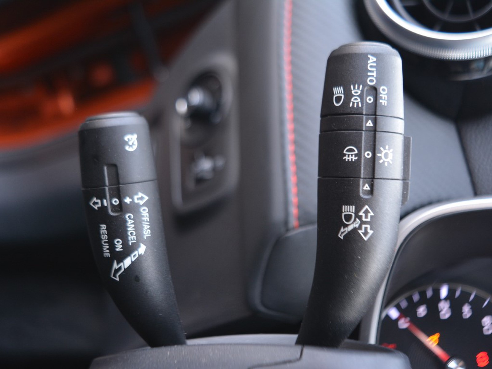 17 - Mg ZS 1.5 vti-tech comfort