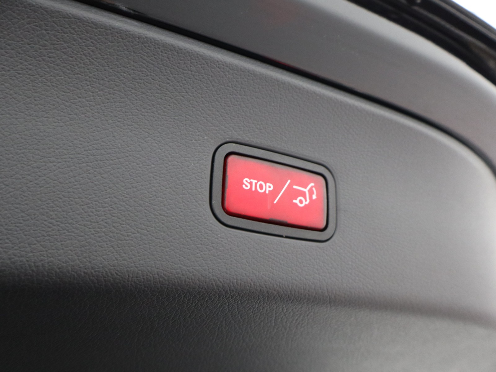 17 - Mercedes GLC coupe 220 d amg line advanced 4matic 9g-tronic