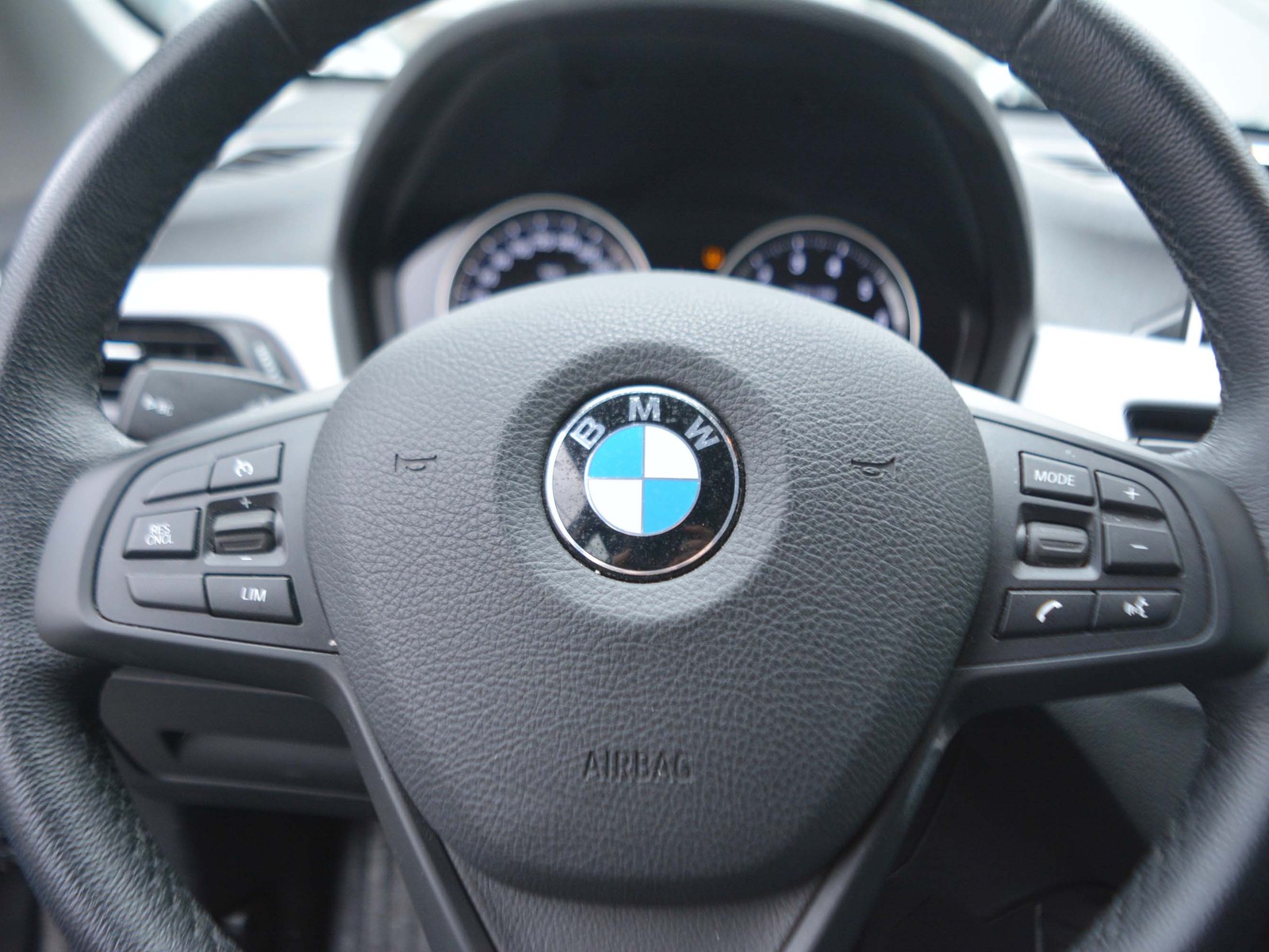 17 - BMW X1 25e xdrive business advantage steptronic