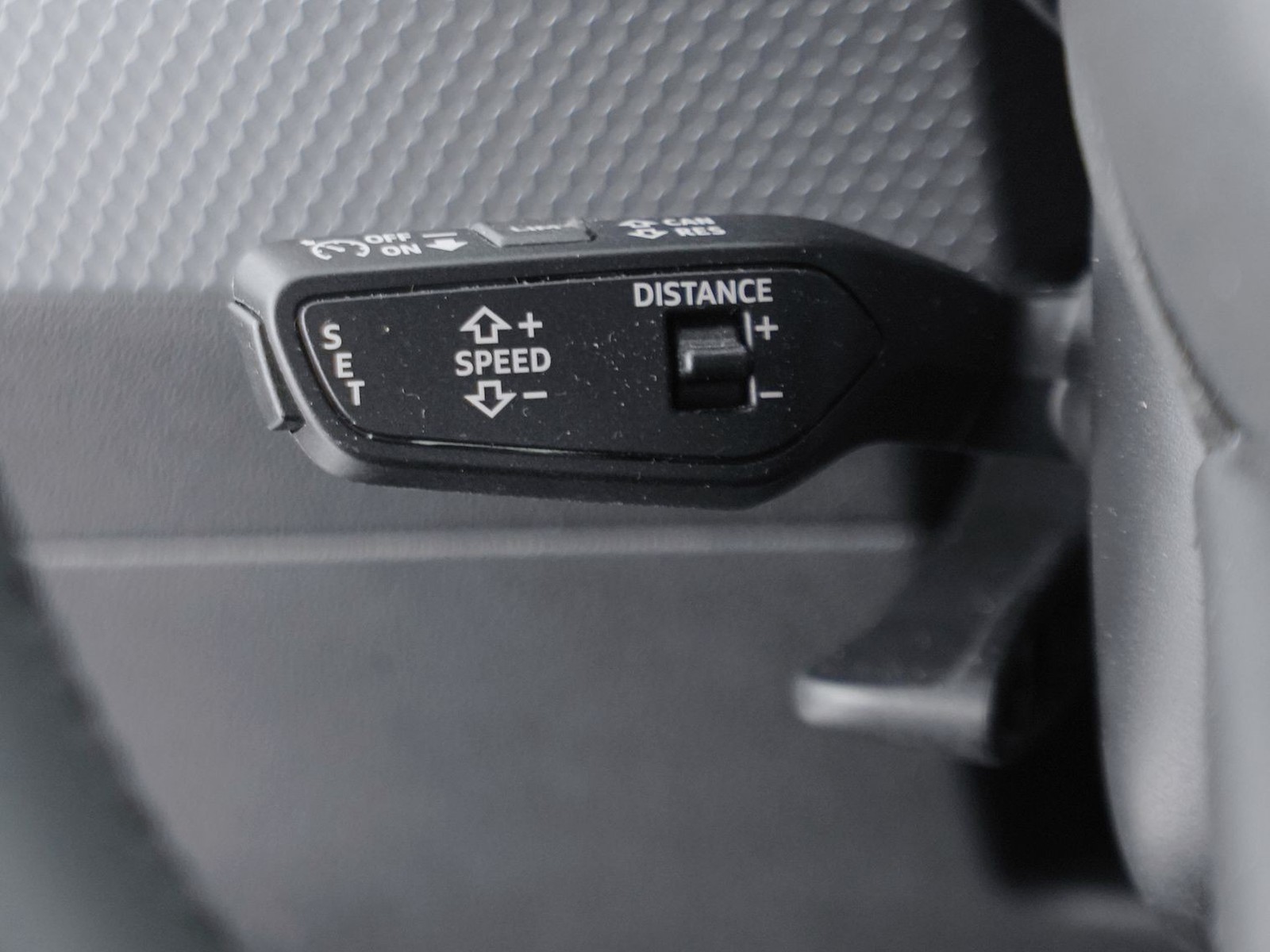 24 - Audi A1 allstreet 30 1.0 tfsi 116cv identity contrast s tronic