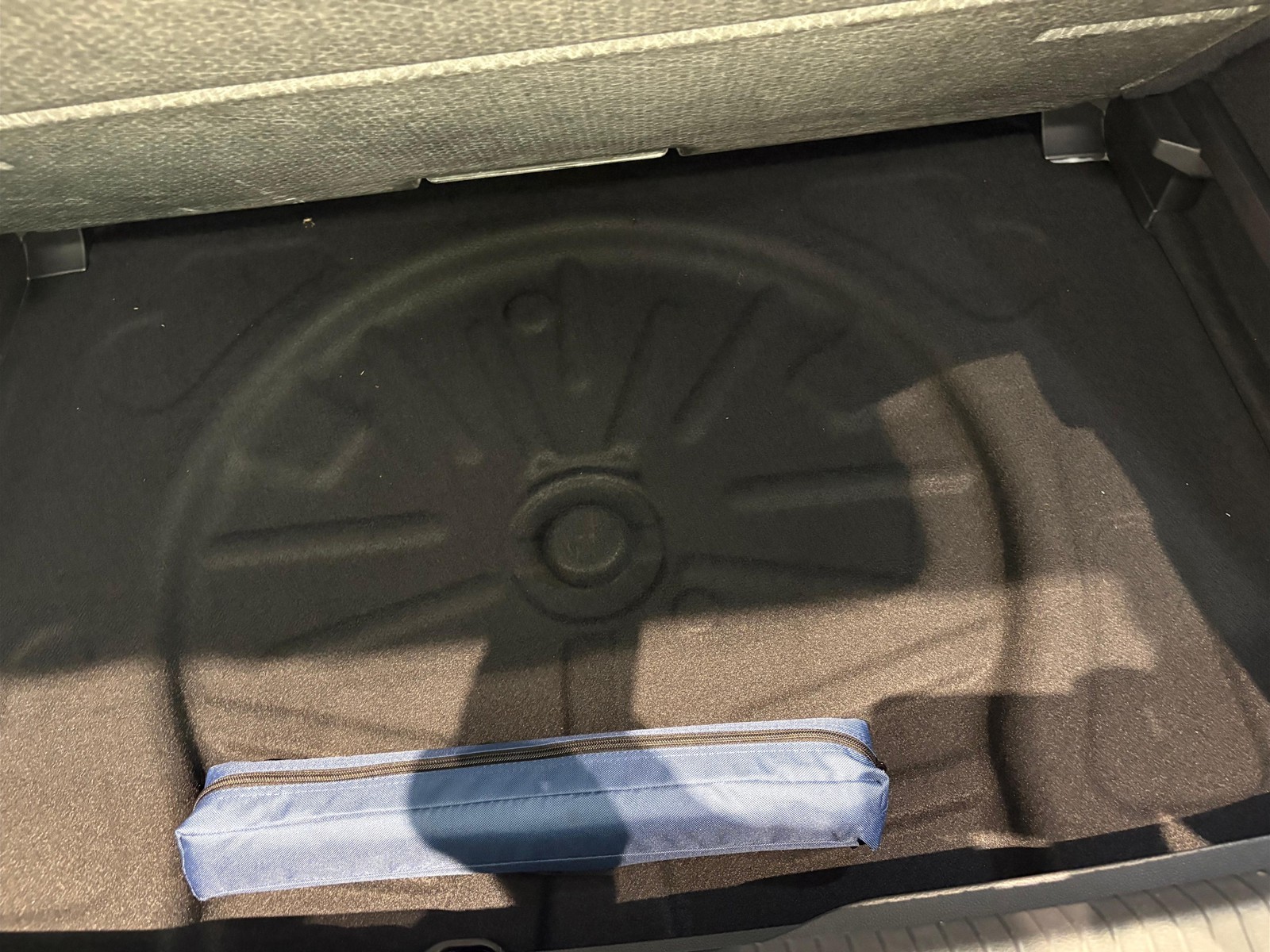 22 - Volkswagen Golf 2.0 tsi 333cv r 4motion dsg